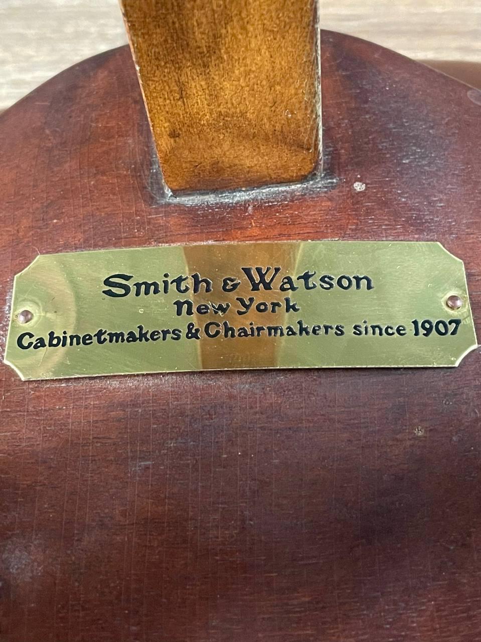 Coppia di sgabelli rustici d'epoca a treppiede Park Avenue di Smith & Watson in vendita 3