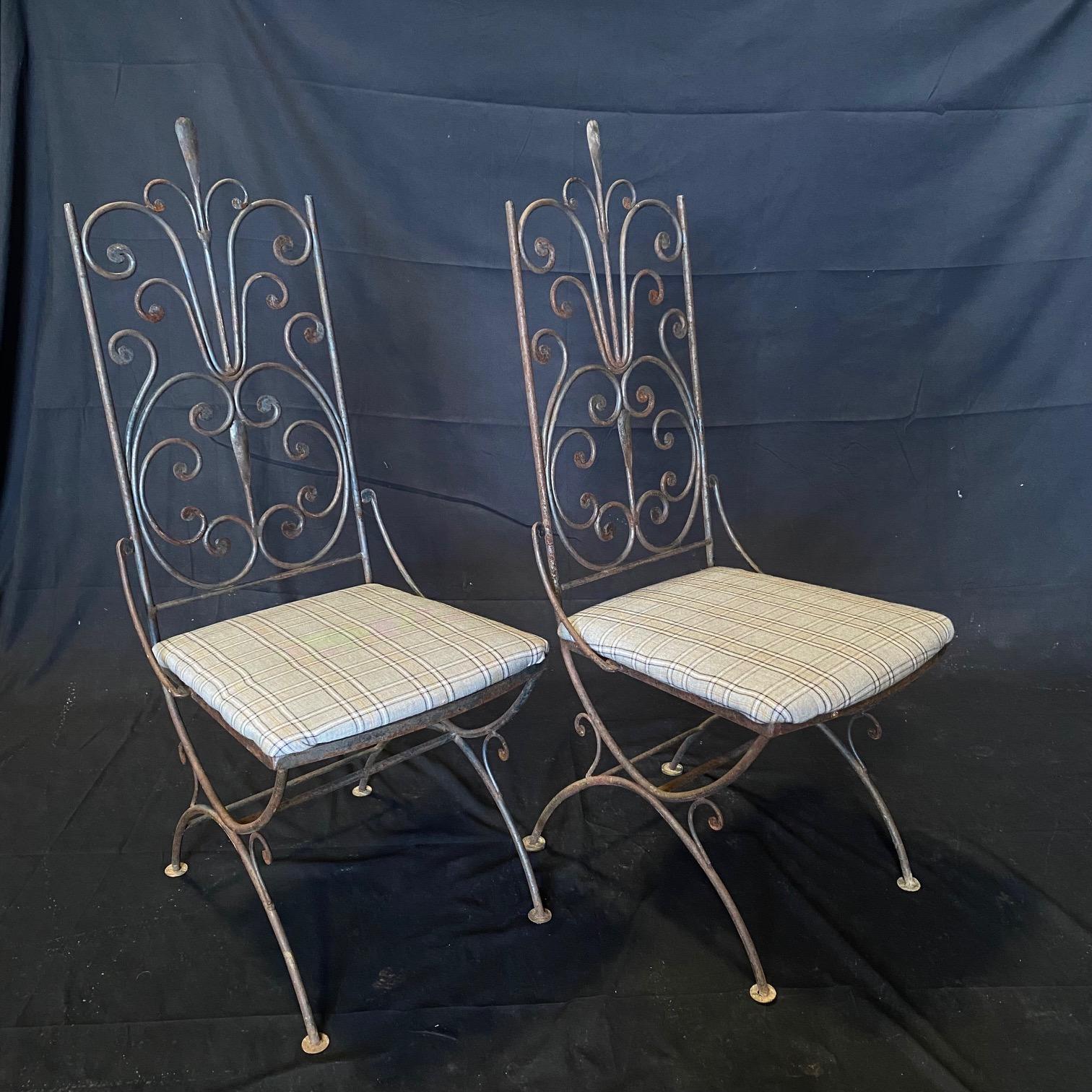  Pair of Vintage Salterini Umanoff Style Iron Scroll Back Dining Side Chairs In Good Condition For Sale In Hopewell, NJ