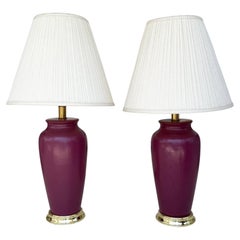 Par de lámparas de mesa vintage «Sang de Boeuf» de cerámica esmaltada en color rojo sangre y latón