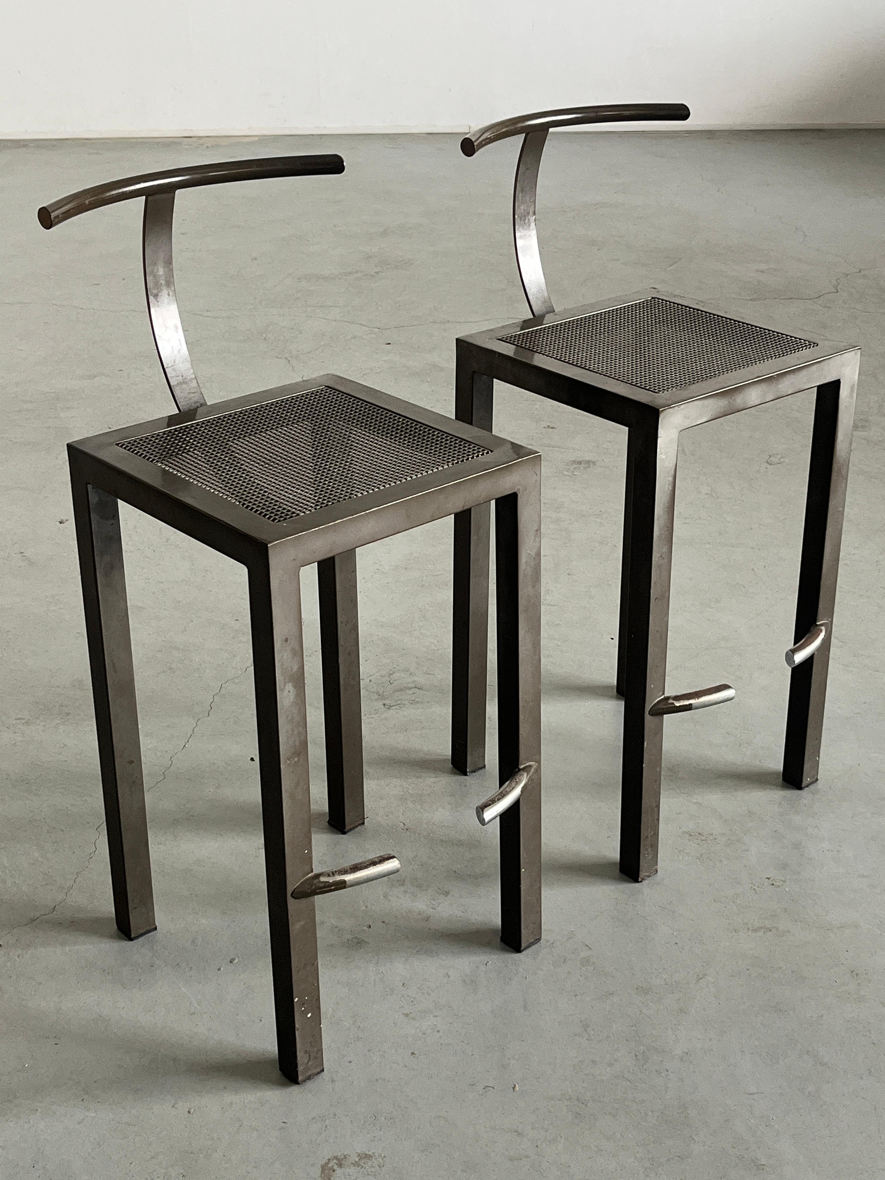 italien Paire de tabourets de bar en métal Vintage 'Sarapis' par Philippe Starck pour Driade, 1986 en vente