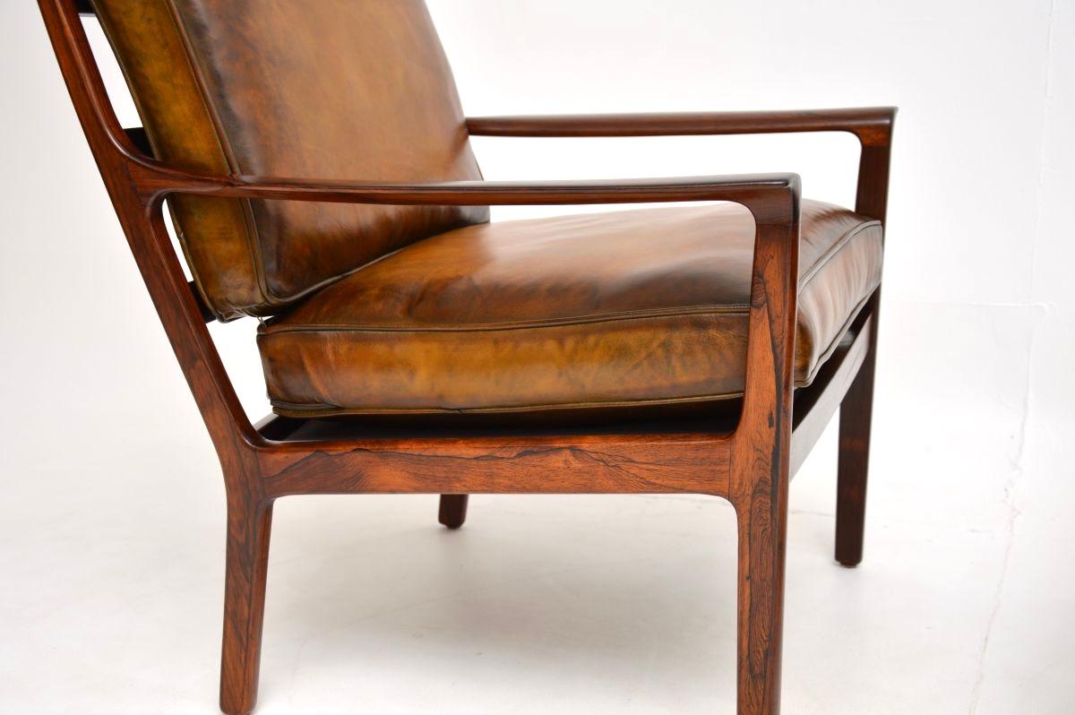 Coppia di poltrone scandinave d'epoca in palissandro e pelle di Frederik Kayser in vendita 3