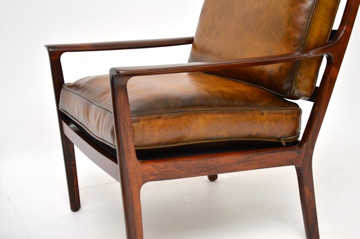 Coppia di poltrone scandinave d'epoca in palissandro e pelle di Frederik Kayser in vendita 4