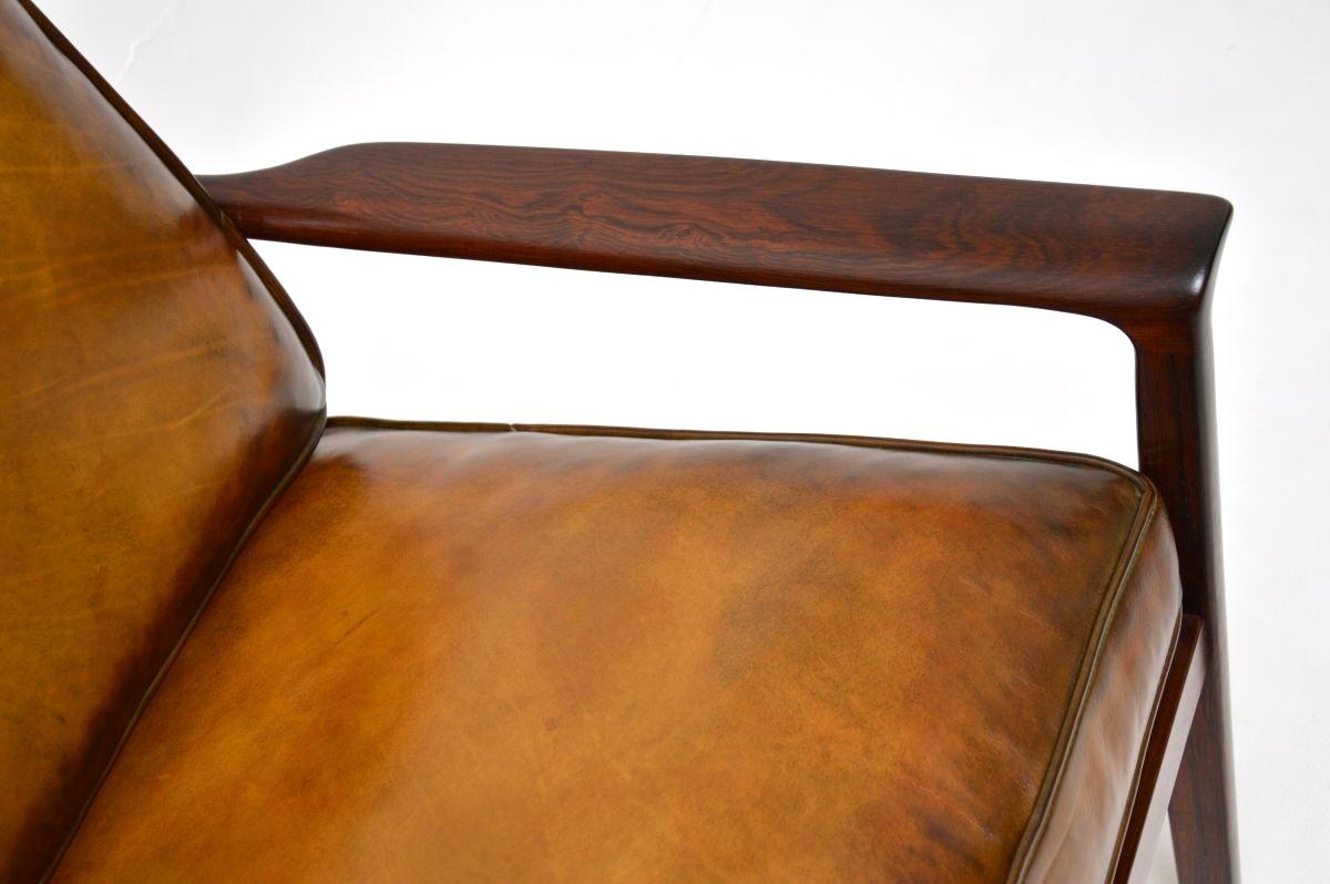 Coppia di poltrone scandinave d'epoca in palissandro e pelle di Frederik Kayser in vendita 9