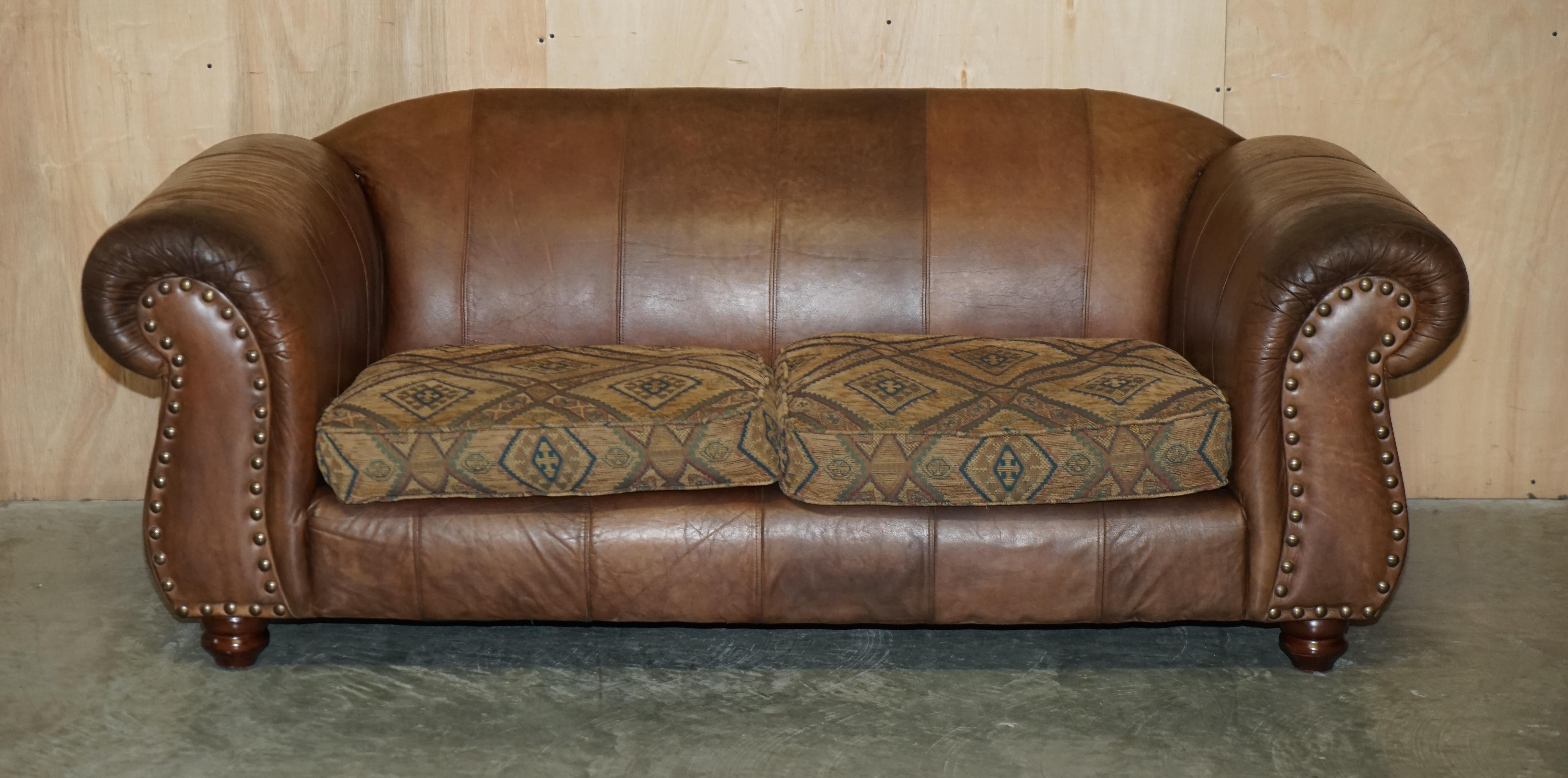 Pair of Vintage Scottish Castle Brown Leather Thomas Lloyd Sofas Kilim Cushions For Sale 15