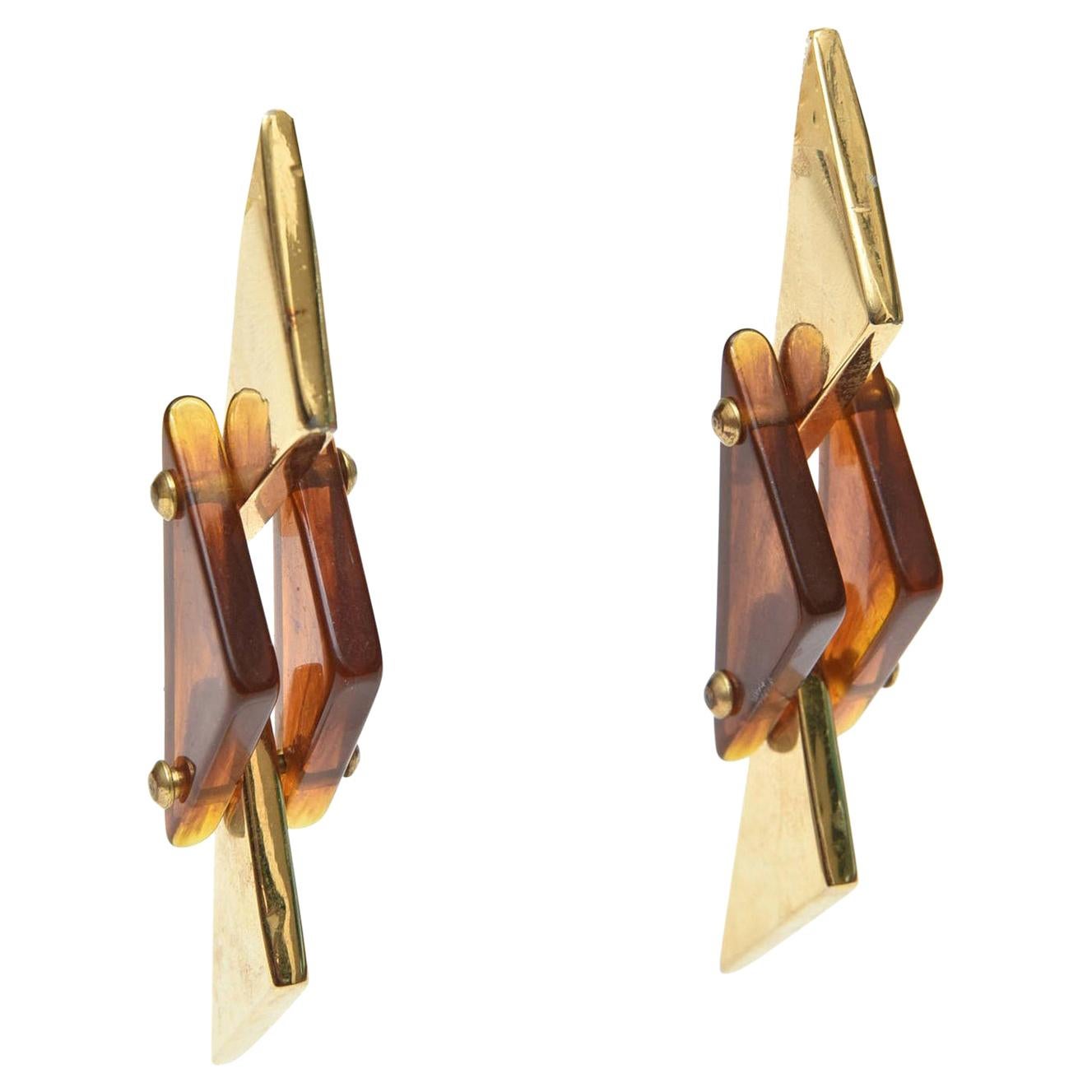 Pair of Vintage Sculptural Brass and Amber Lucite Dangle Earrings For Sale