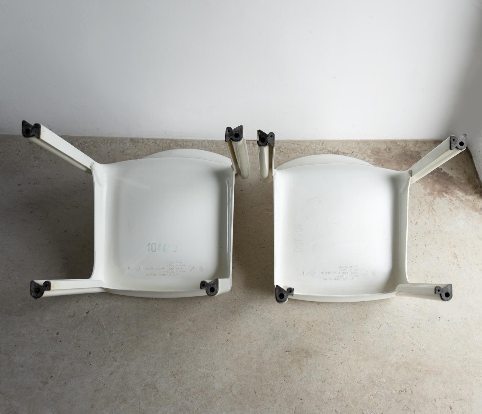 Paar Vintage Selene Stühle von Vico Magistretti für Artemide, 1960er/1970er Jahre im Angebot 5