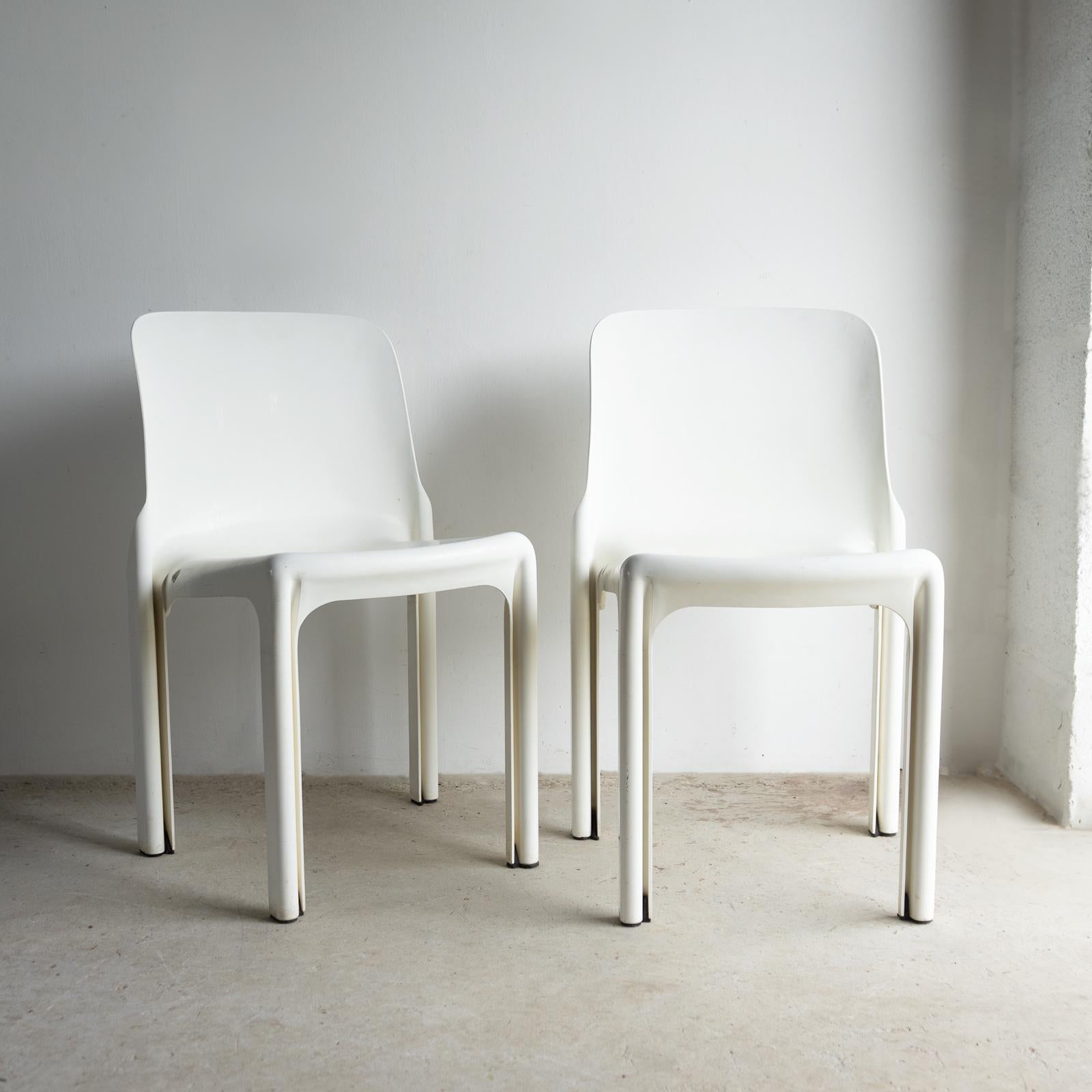 Paar Vintage Selene Stühle von Vico Magistretti für Artemide, 1960er/1970er Jahre (Moderne der Mitte des Jahrhunderts) im Angebot