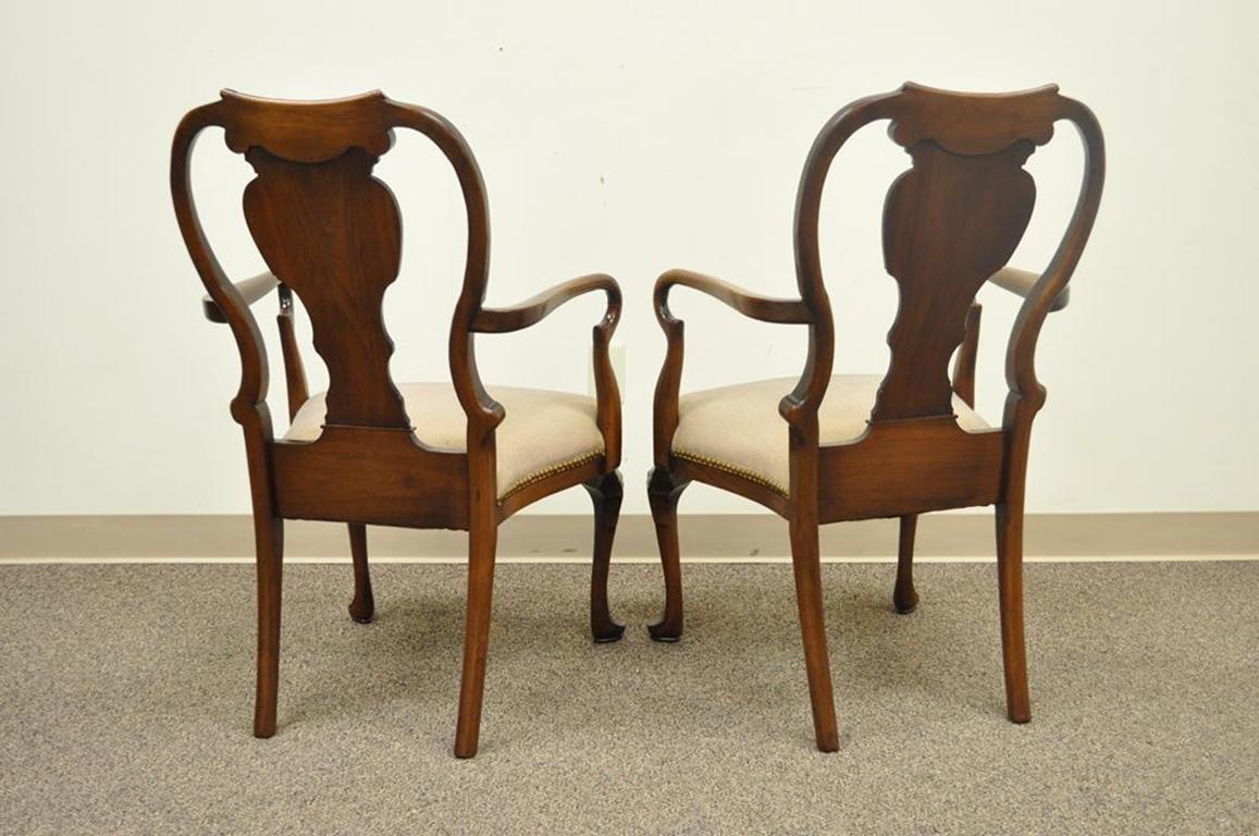 Pair of Vintage Shell Carved Burl Wood Walnut George II Style Dining Armchairs In Good Condition In Philadelphia, PA