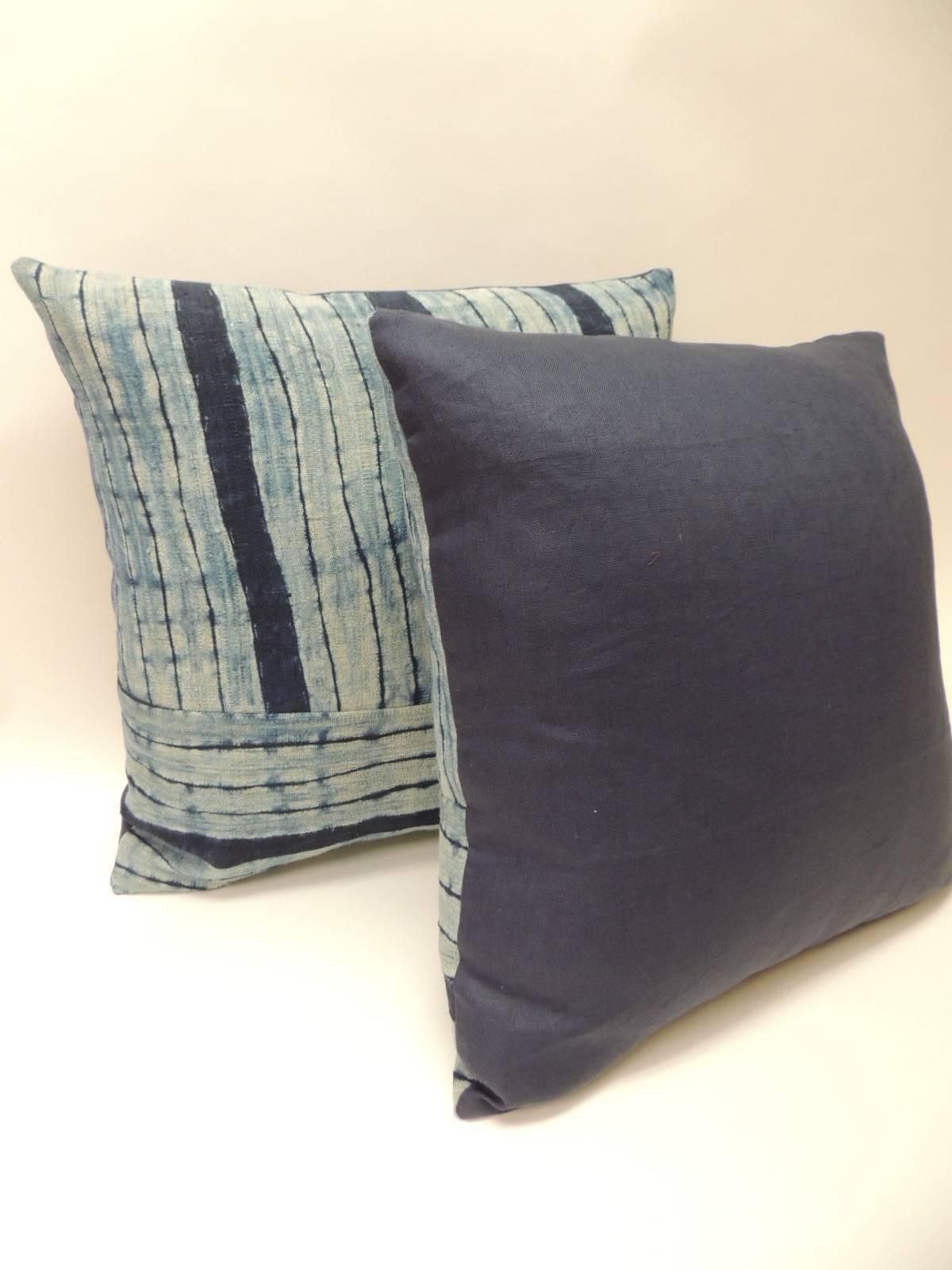 Late 20th Century Pair of Vintage Shibori Stripes Blue Asian Decorative Pillows