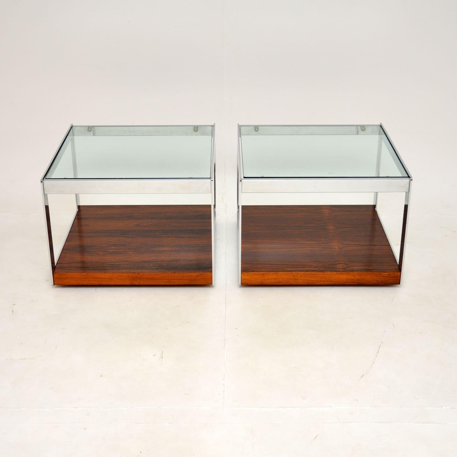 Mid-Century Modern Pair of Vintage Side Tables by Merrow Associates For Sale