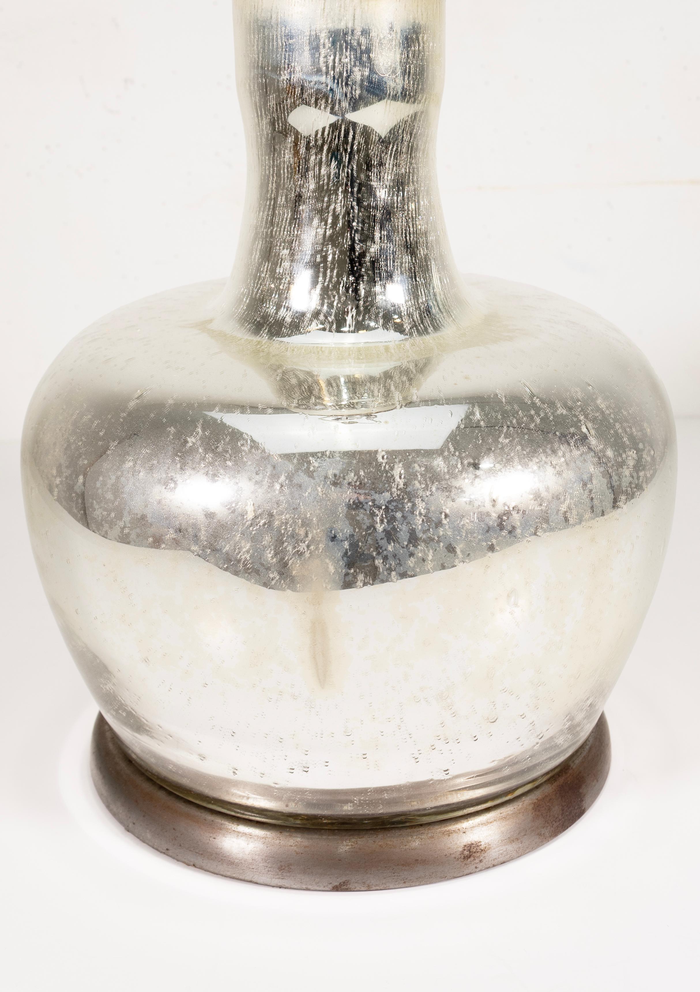 Paire de lampes de bureau vintage en verre mercuré argenté en vente 2