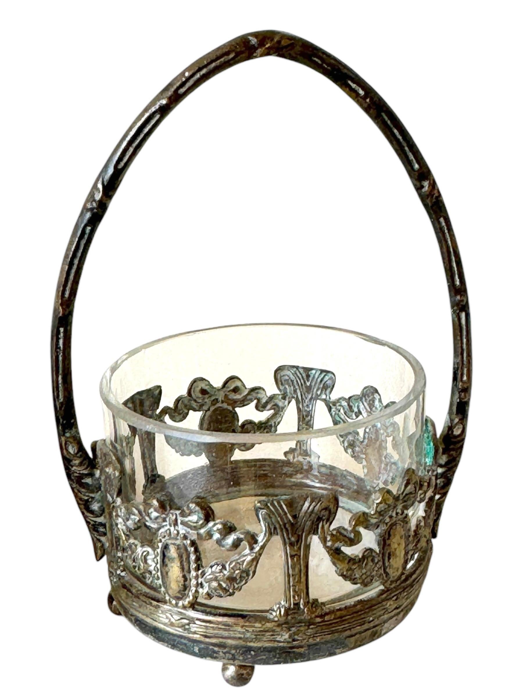 Pareja de saleros abiertos antiguos de cristal y plata, Alemania Años 1890 - 1900 en Bueno estado para la venta en Nuernberg, DE