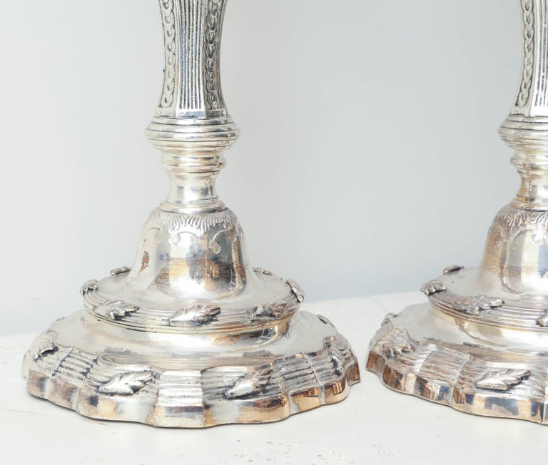 Pair of Vintage Silver Plated Pillar Candlesticks For Sale at 1stDibs
