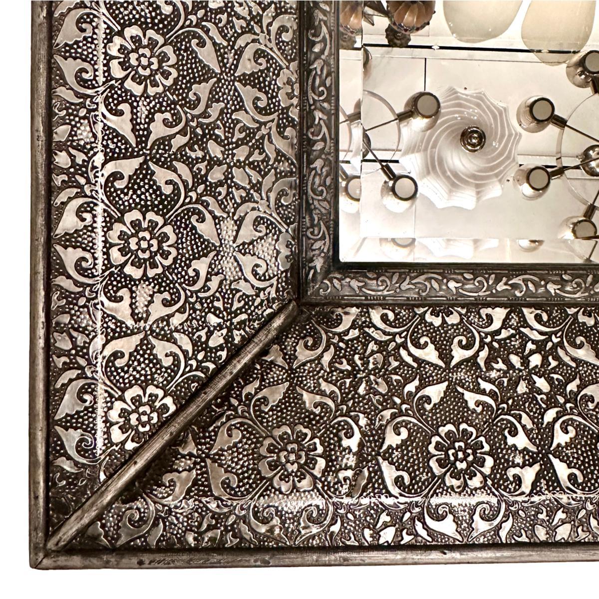 Paire de miroirs argentés vintage Bon état - En vente à New York, NY