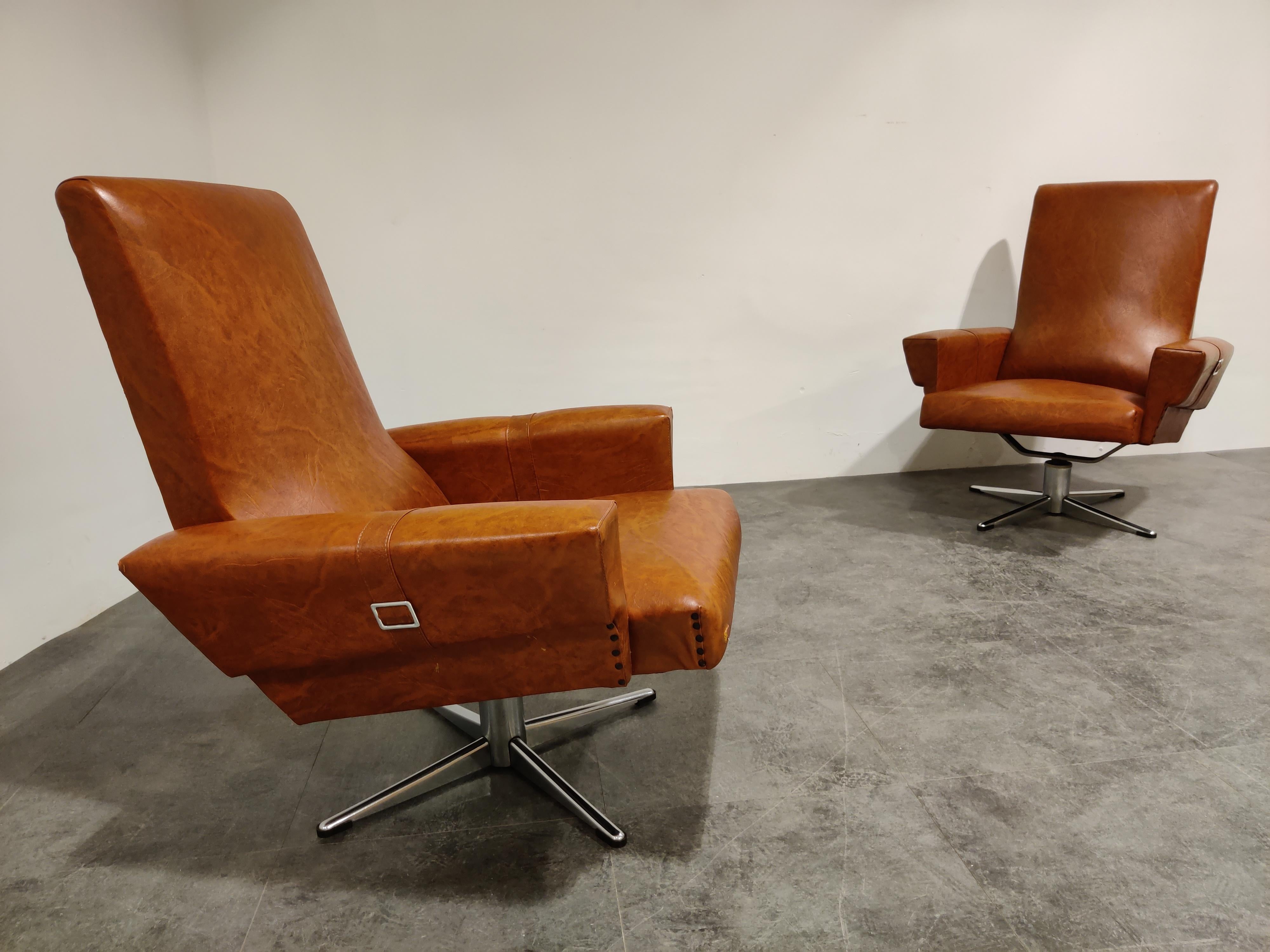 Pair of Vintage Skai and Chrome Swivel Chairs, 1960s, Belgium In Fair Condition In HEVERLEE, BE