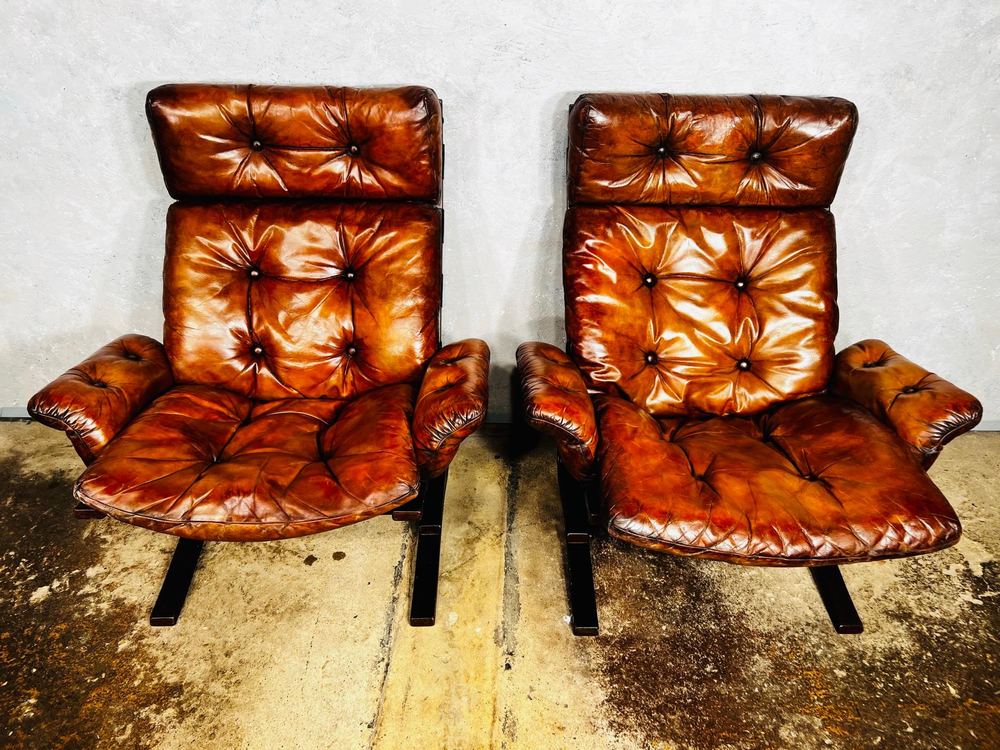 Pair of Vintage Skyline Bentwood & Leather Chairs by Einar Hove Norway #656 For Sale 5