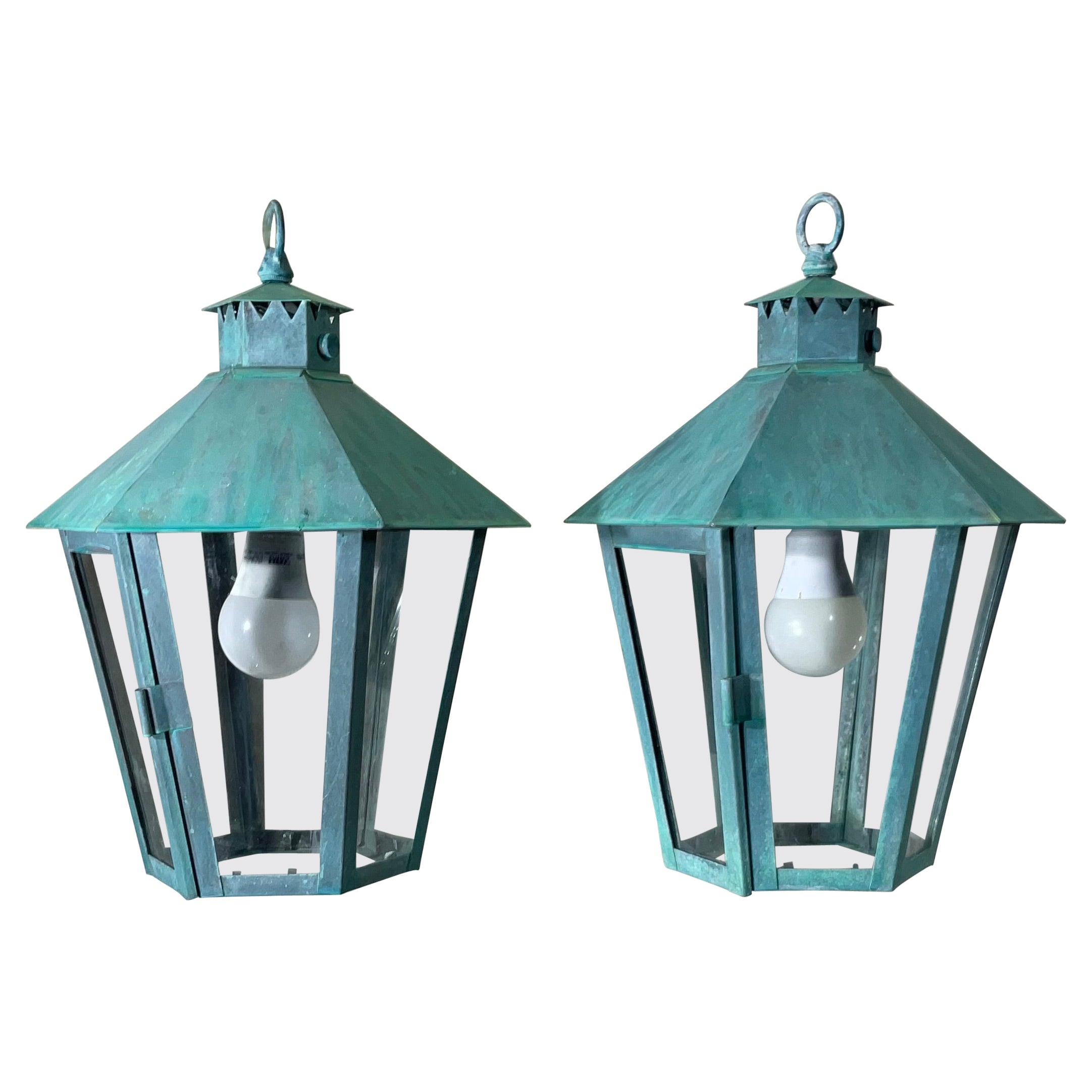 pair of vintage solid brass hanging lanterns For Sale
