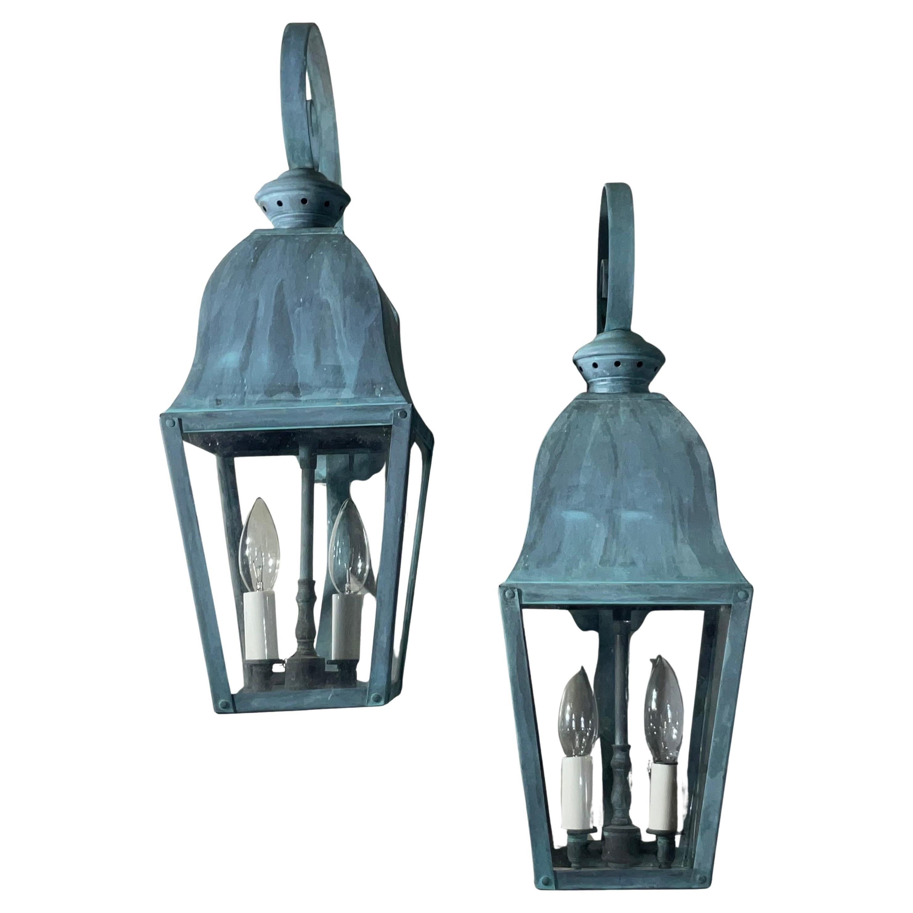 Coppia di lanterne d'epoca in ottone massiccio