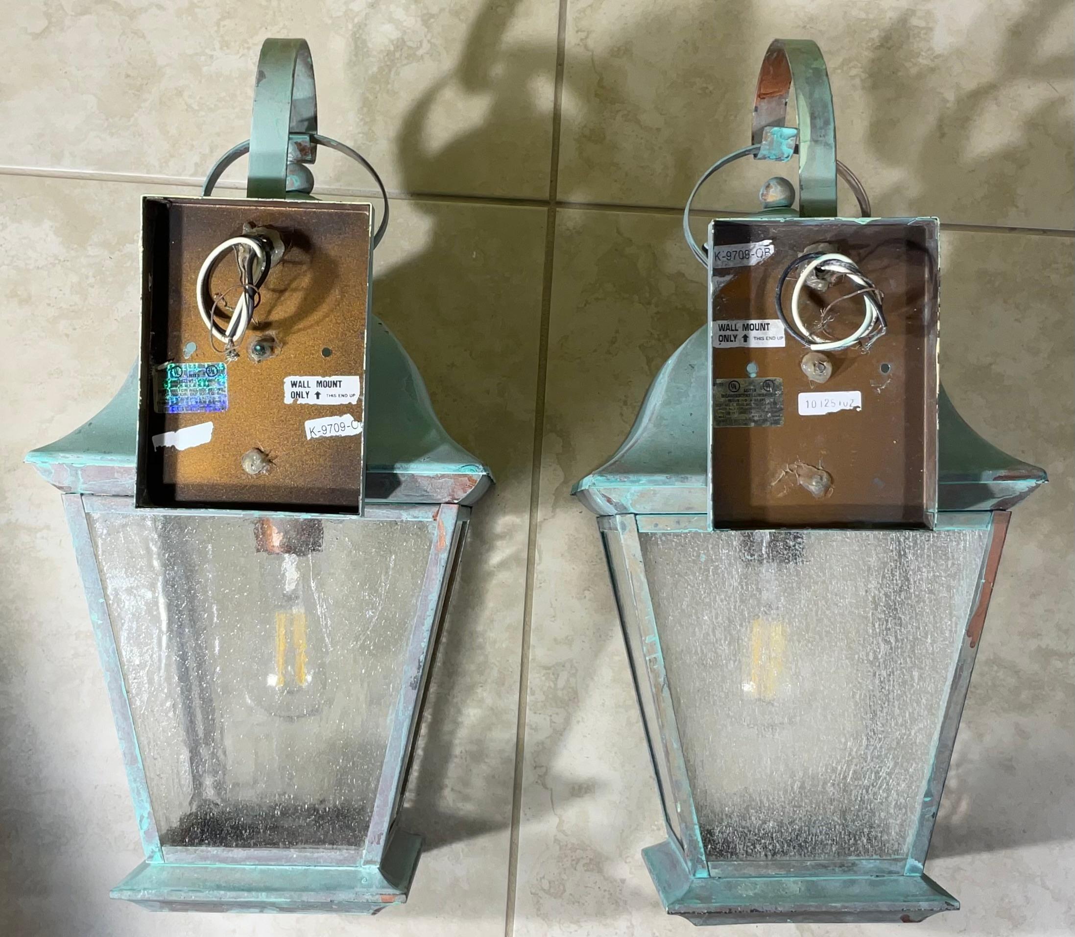 Pair of vintage Solid Brass Lanterns - Timeless Elegance for Your Home For Sale 3