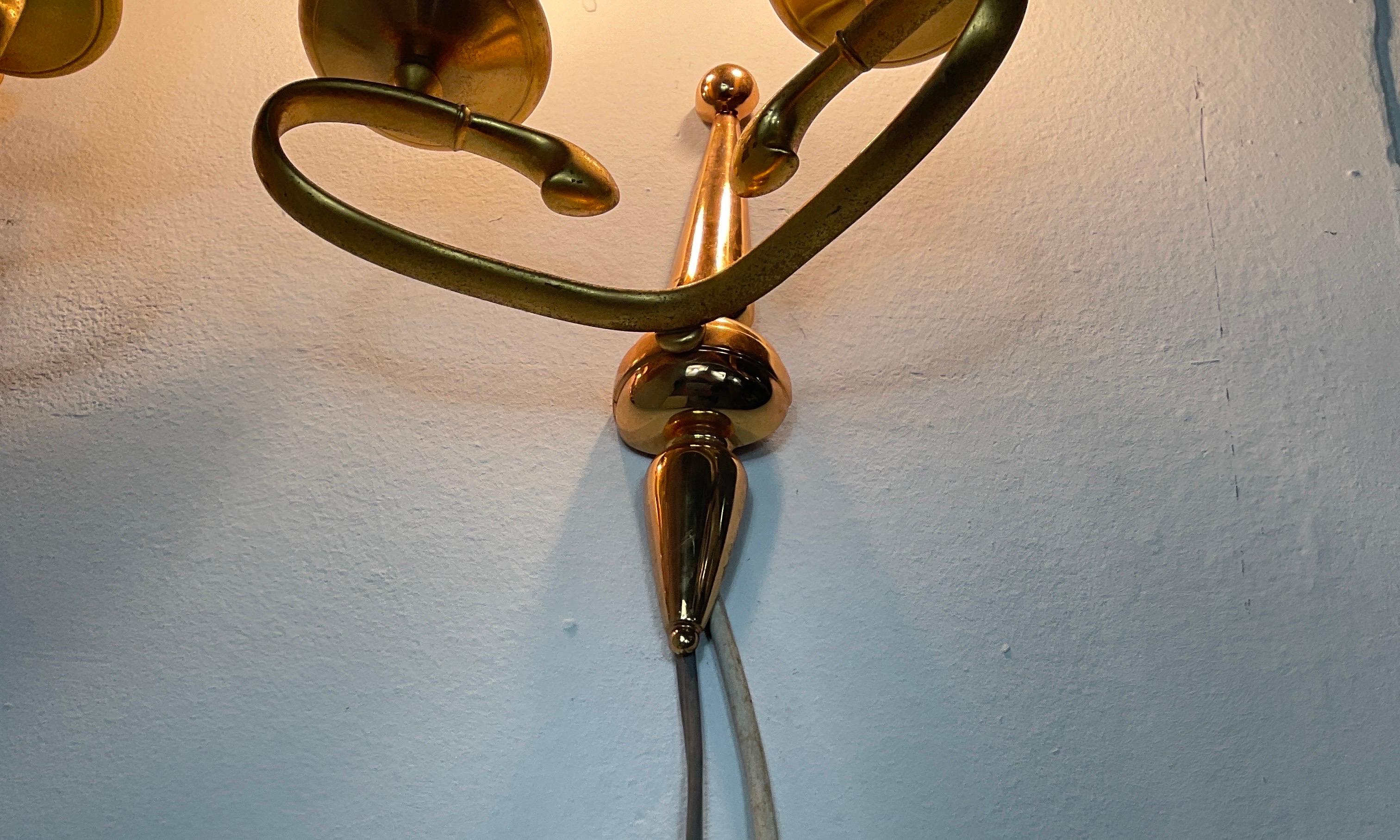 Pair of vintage solid brass wall lamps by Sciolari Rome, 1960s For Sale 4