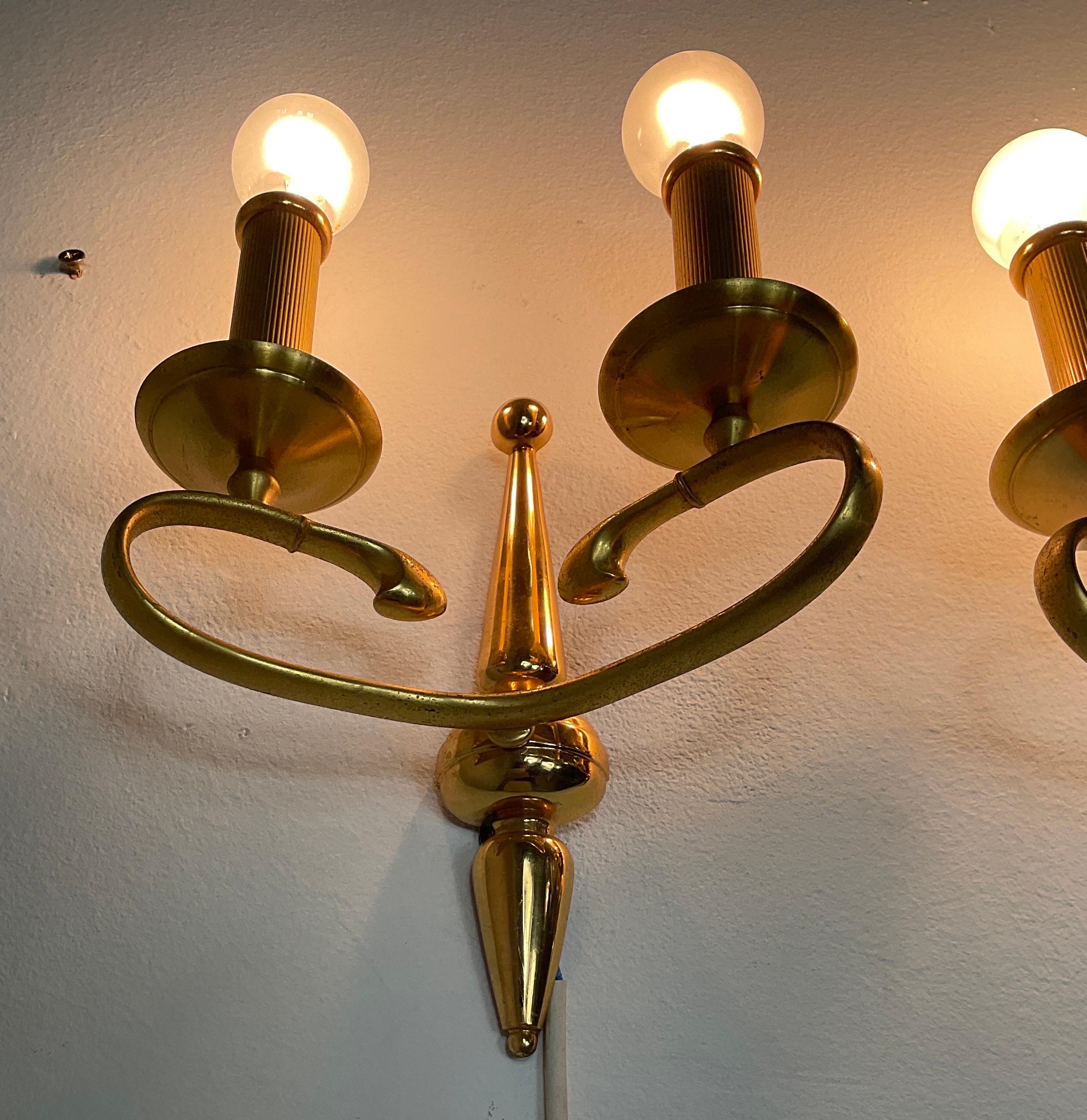 Pair of vintage solid brass wall lamps by Sciolari Rome, 1960s For Sale 5