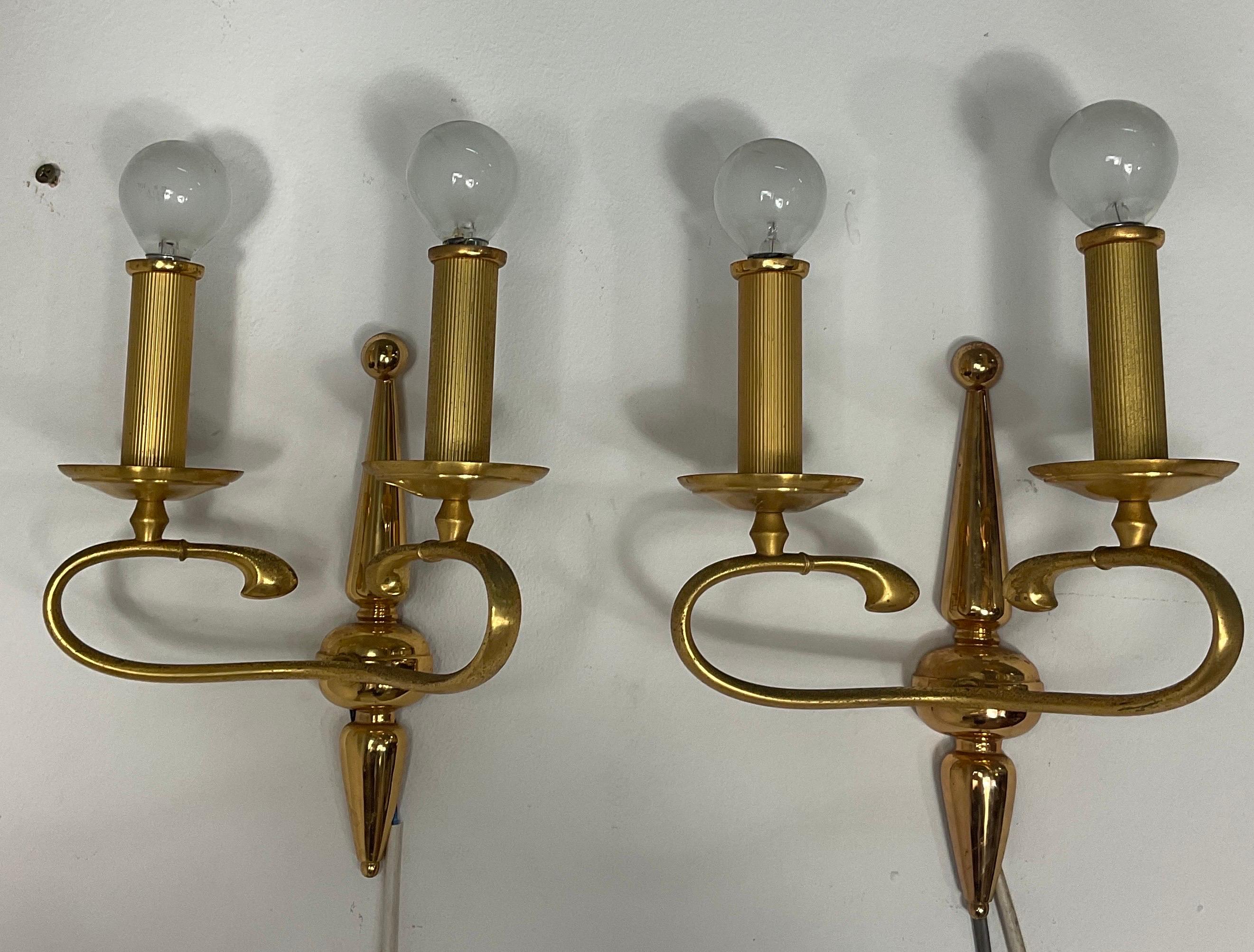 Italian Pair of vintage solid brass wall lamps by Sciolari Rome, 1960s For Sale