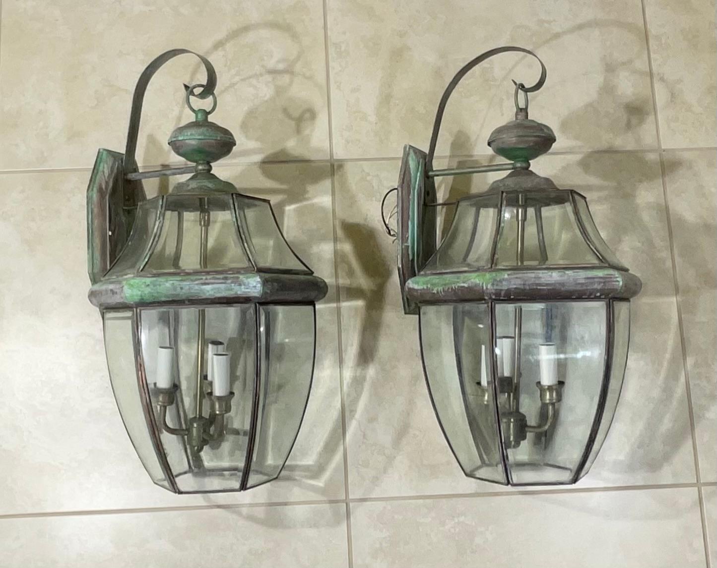 Pair of Vintage Solid Brass Wall Lantern For Sale 1