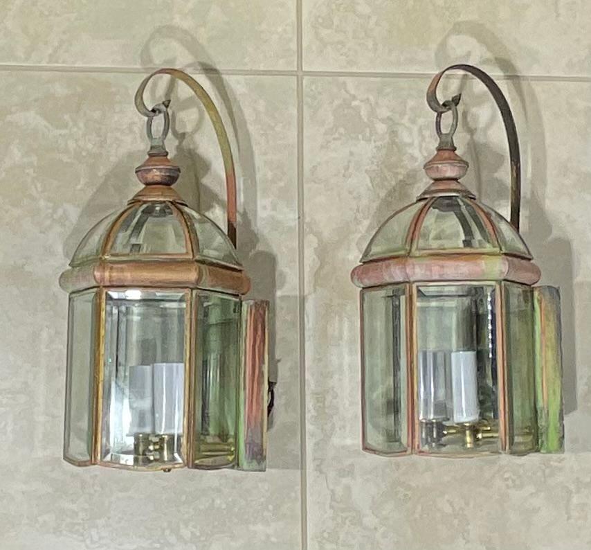 Pair of Vintage Solid Brass Wall Lantern For Sale 3