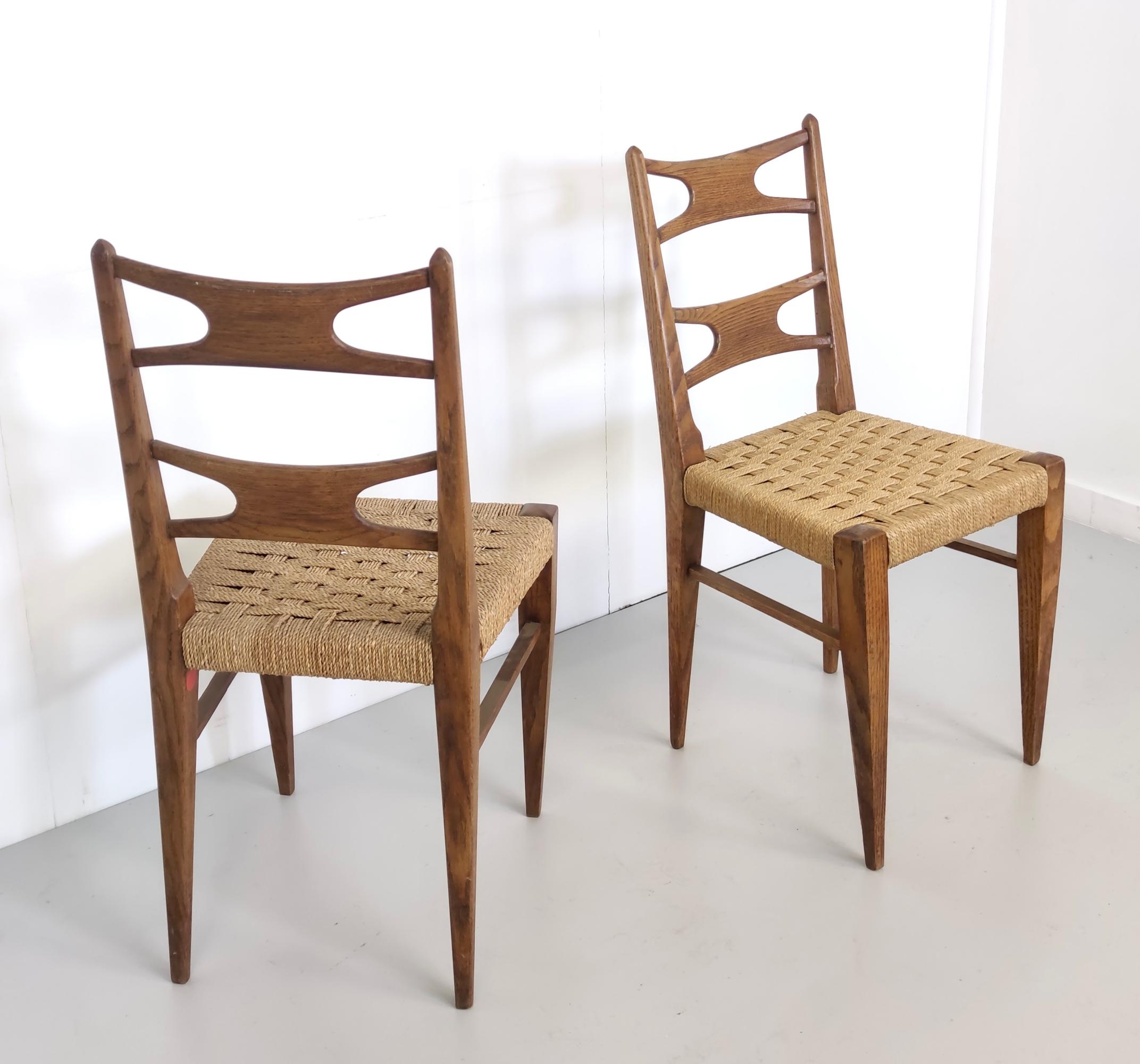 Pair of Vintage Solid Durmast and Rattan Chairs, Italy In Good Condition For Sale In Bresso, Lombardy