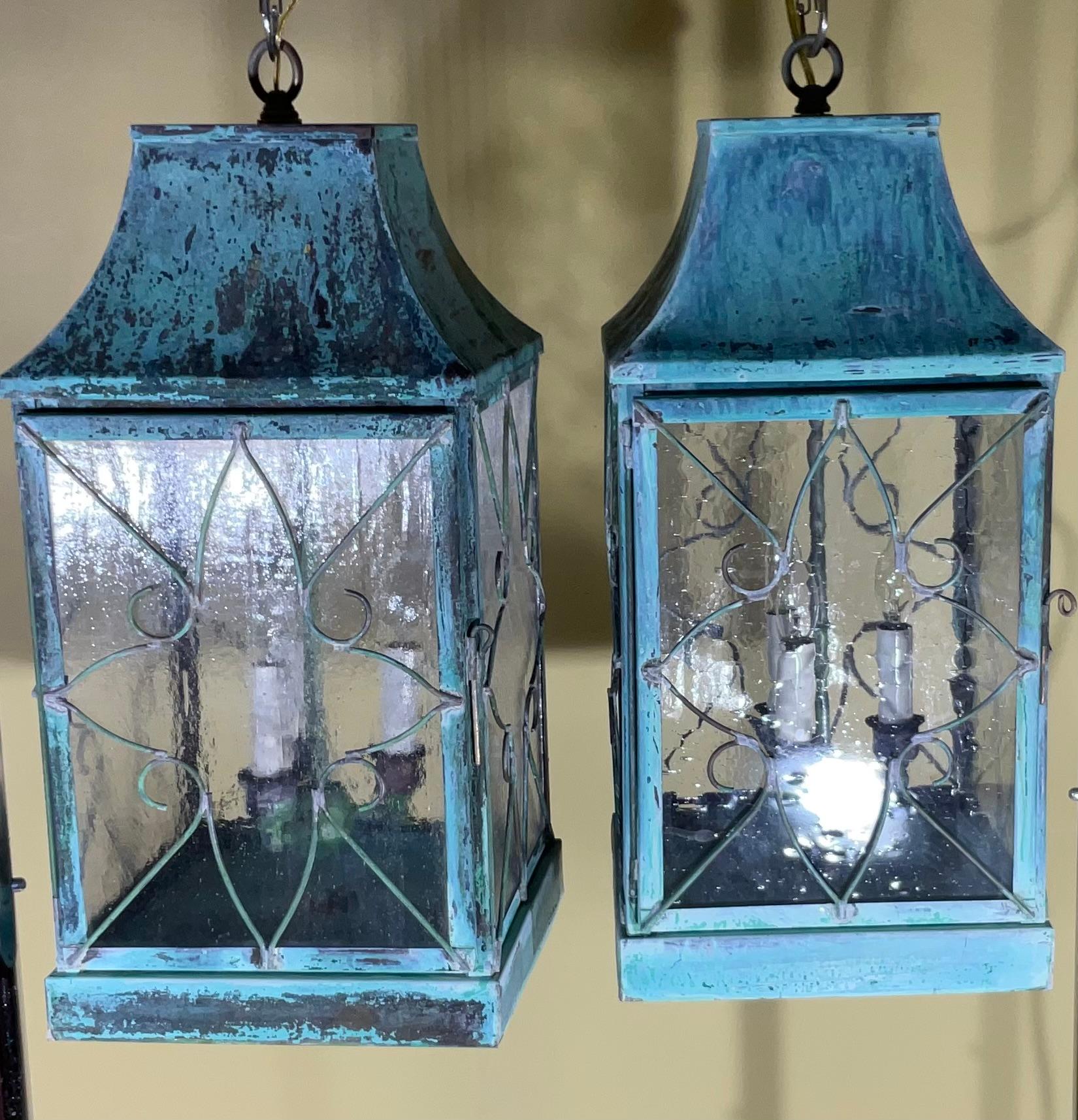Hand-Crafted Pair Of Vintage Square Handcrafted Copper Hanging Lanterns For Sale