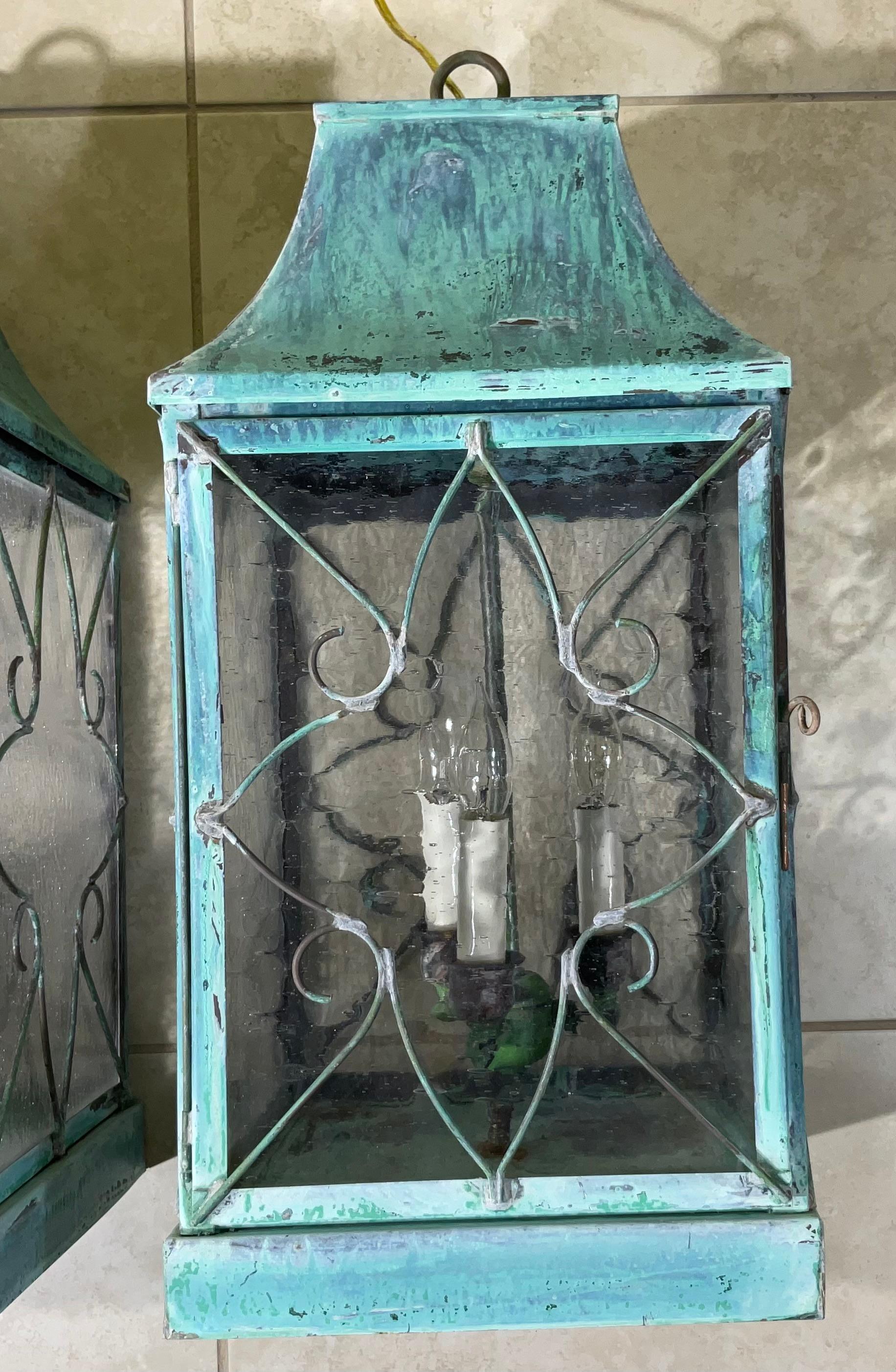20th Century Pair Of Vintage Square Handcrafted Copper Hanging Lanterns For Sale