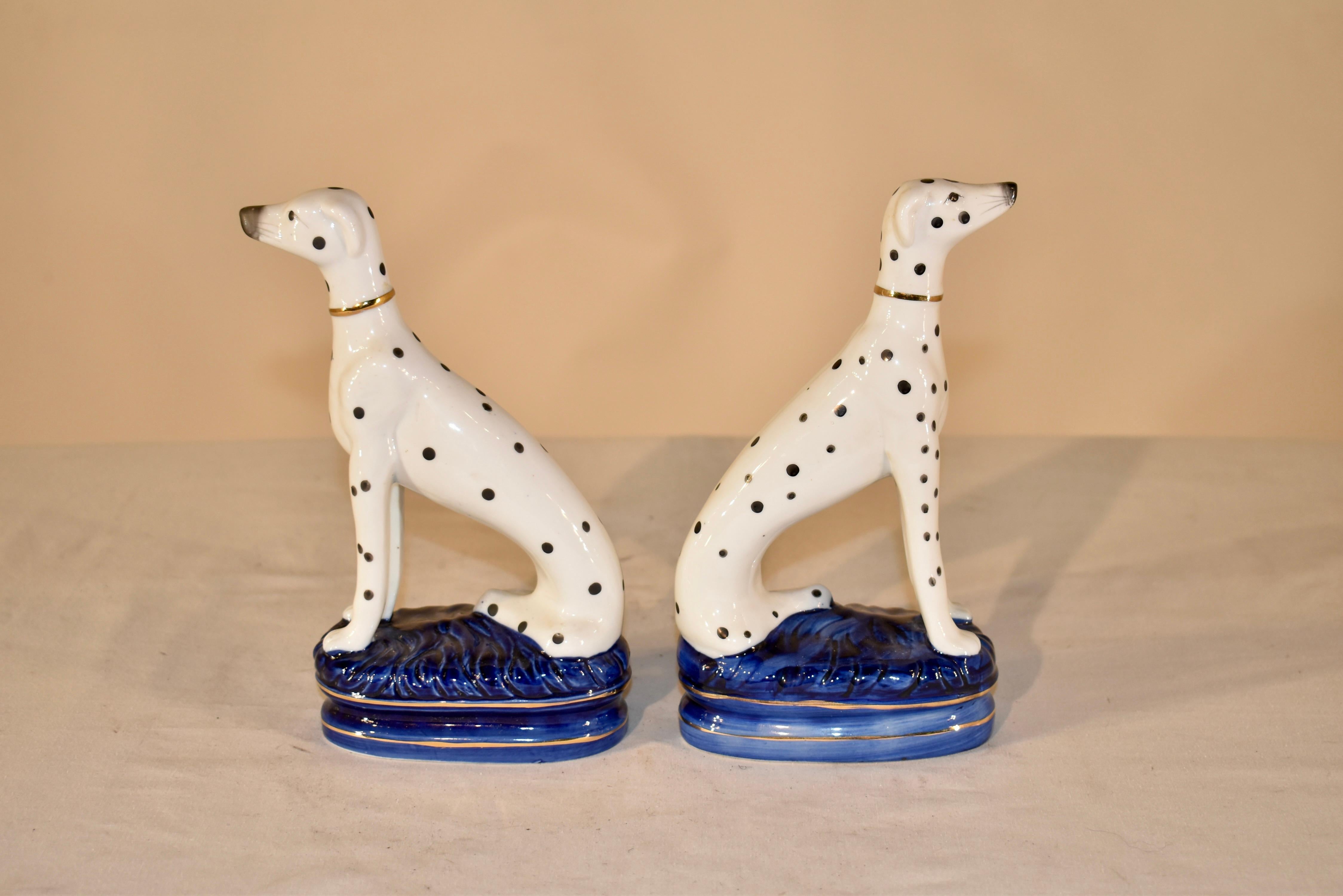 Ein Paar Staffordshire- Dalmatiner im Vintage-Stil, ca. 1960er Jahre (Englisch) im Angebot