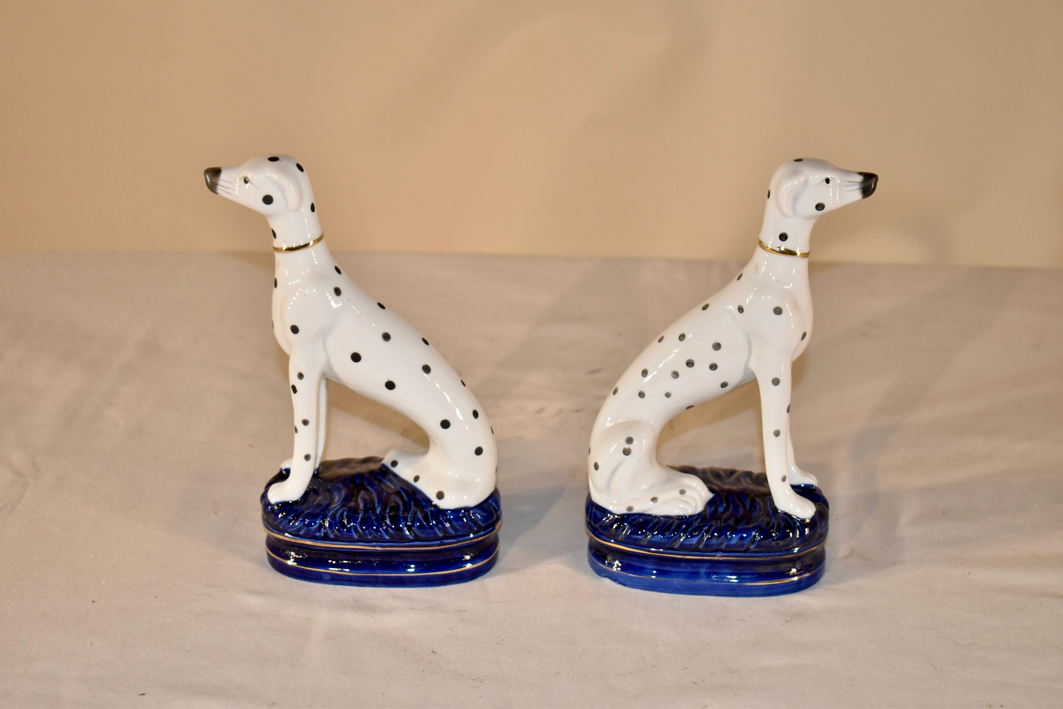 Coppia di Dalmata Staffordshire d'epoca, circa anni '60 In condizioni buone in vendita a High Point, NC