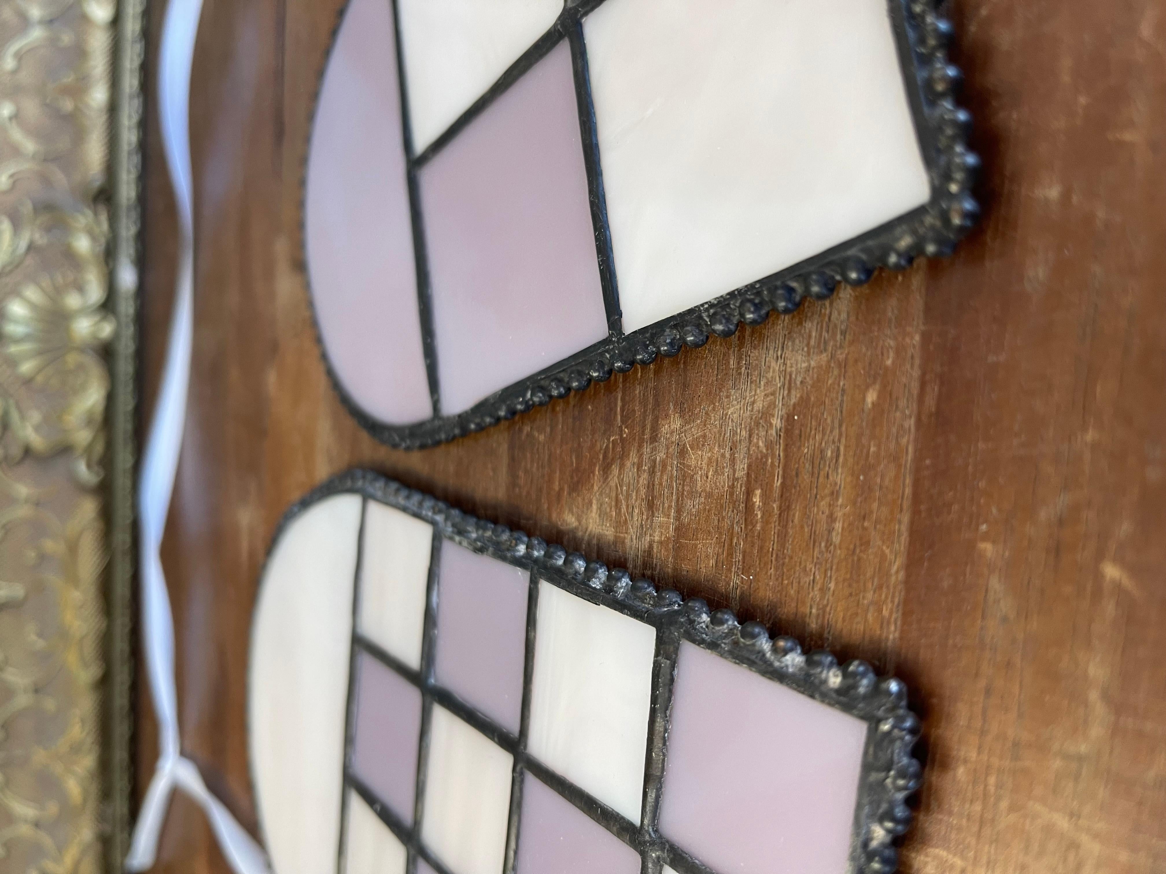 Paar Vintage Stained glass Heart Sun Catchers in Lavendel und Weiß (Ende des 20. Jahrhunderts) im Angebot