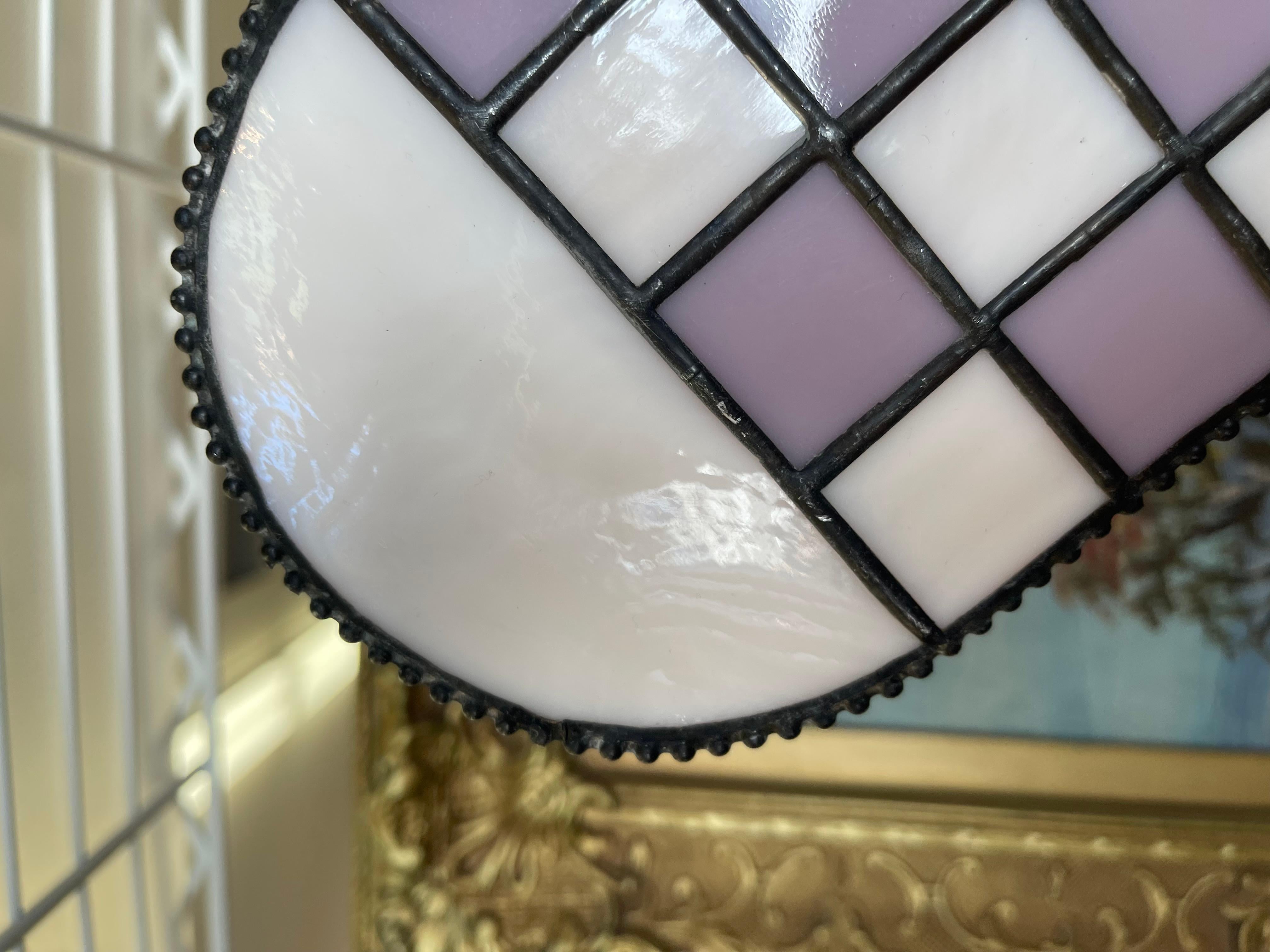 Paar Vintage Stained glass Heart Sun Catchers in Lavendel und Weiß im Angebot 2