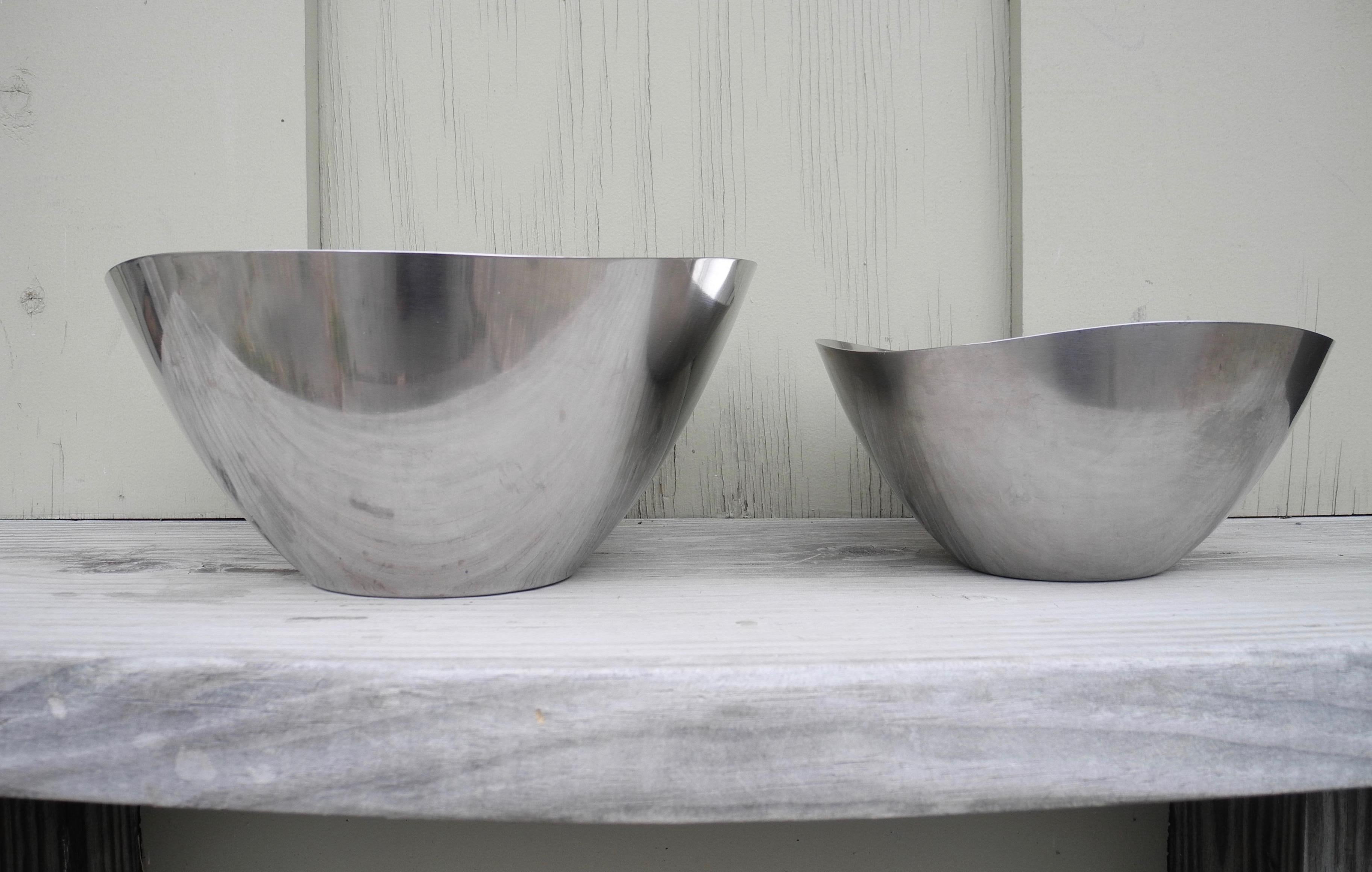 These vintage biomorphic sculptural serving bowls are made by Stelton stainless steel of Denmark.
One fits inside the other. 18/8 gauge steel.