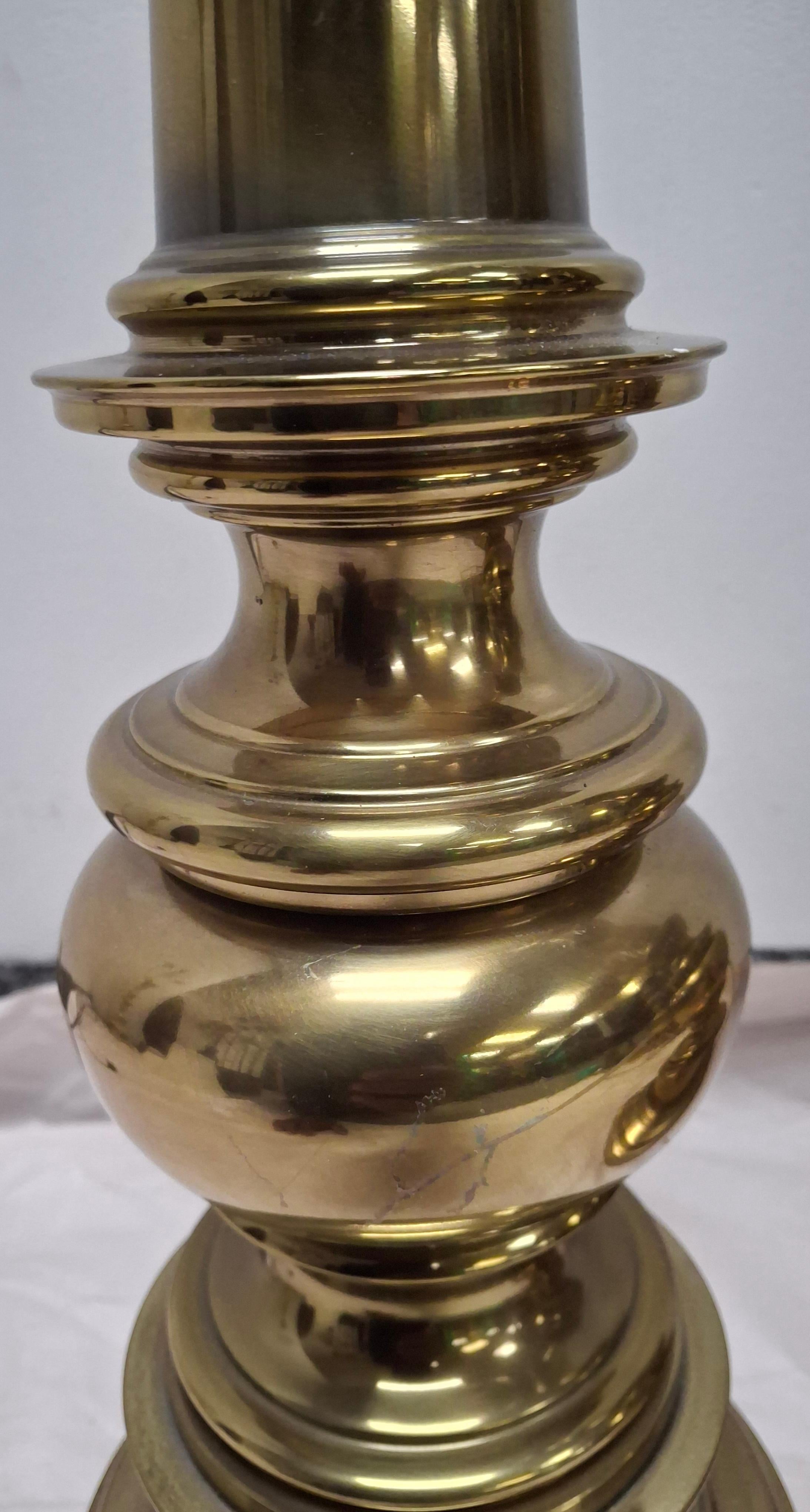 Paire de lampes de table vintage en laiton Stiffel Bon état - En vente à Germantown, MD