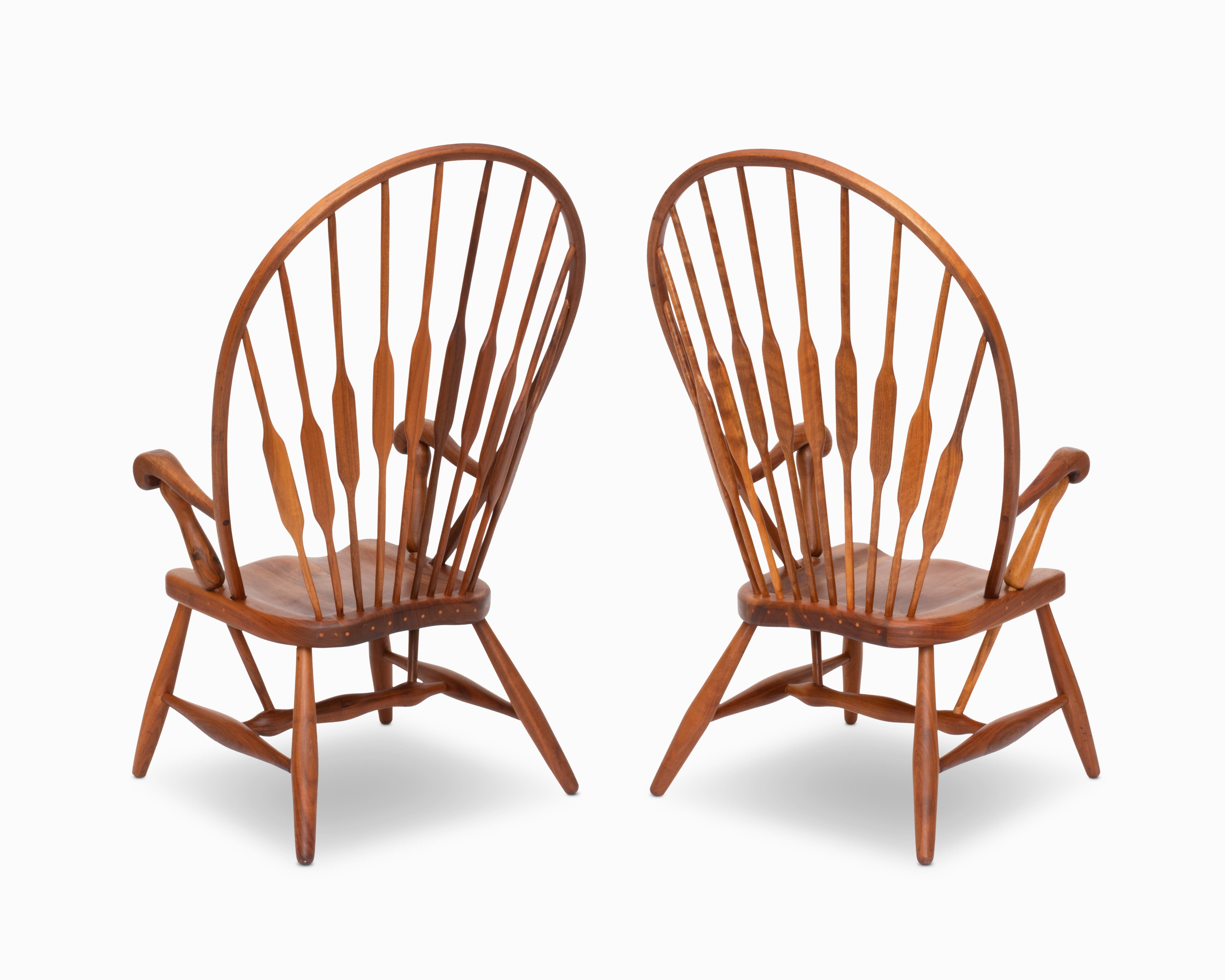 Mid-Century moderno Coppia di sedie Studio A in noce 