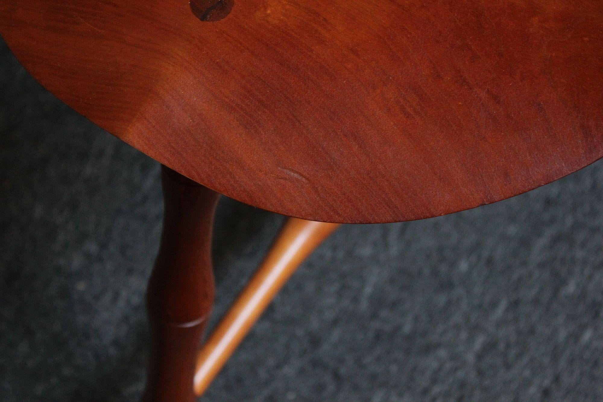 Pair of Vintage Studio Craft Windsor-Style Three Legged Low Stools in Cherrywood For Sale 5