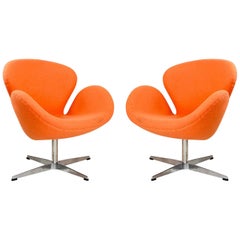 Pair of Vintage Swan Chairs in the Style of Arne Jacobsen