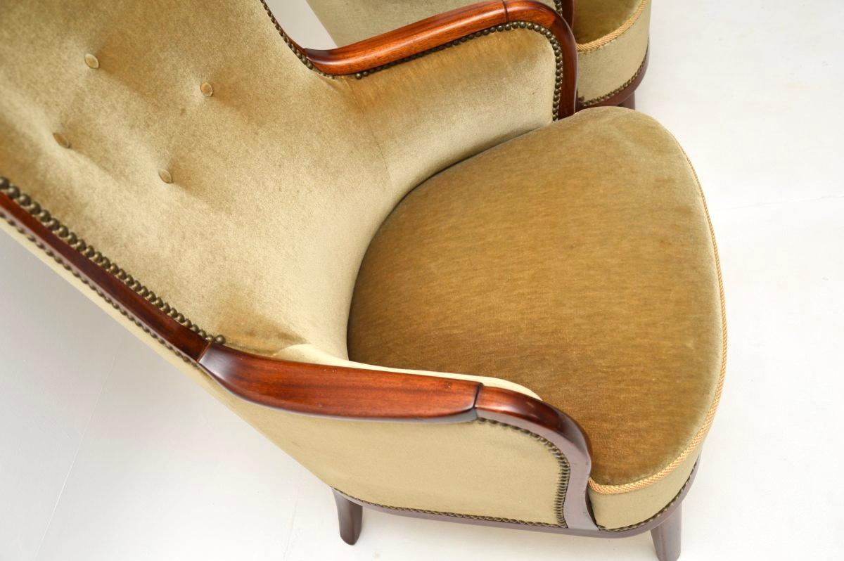 Velours Paire de fauteuils suédois vintage par Carl Malmsten en vente