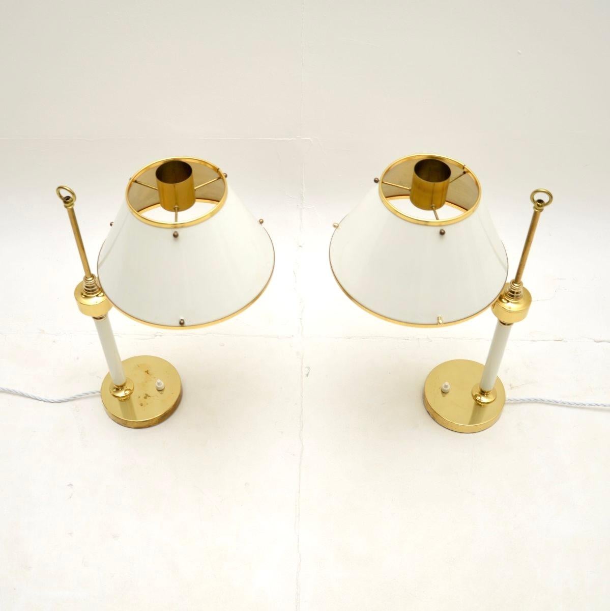 Fine XX secolo Coppia di lampade da tavolo svedesi d'epoca in ottone e talpa di Borens in vendita