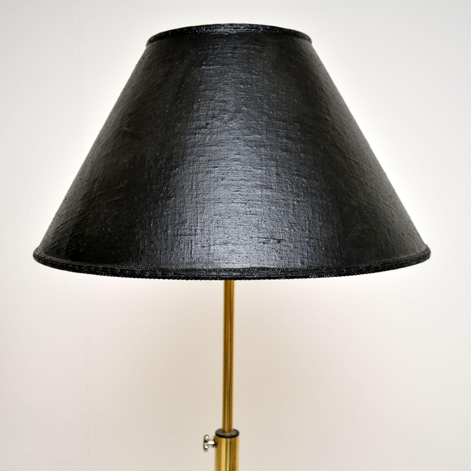 Suédois Paire de lampadaires en laiton suédois Vintage Rise and Fall en vente