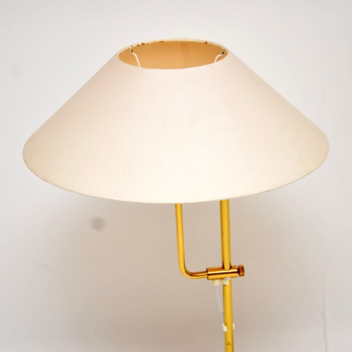 Pair of Vintage Swedish Brass Rise and Fall Lamps by Bergboms Bon état - En vente à London, GB