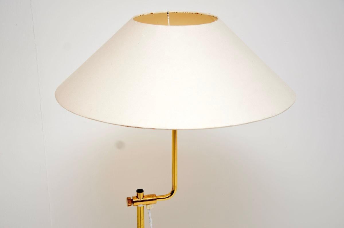 Fin du 20e siècle Pair of Vintage Swedish Brass Rise and Fall Lamps by Bergboms en vente