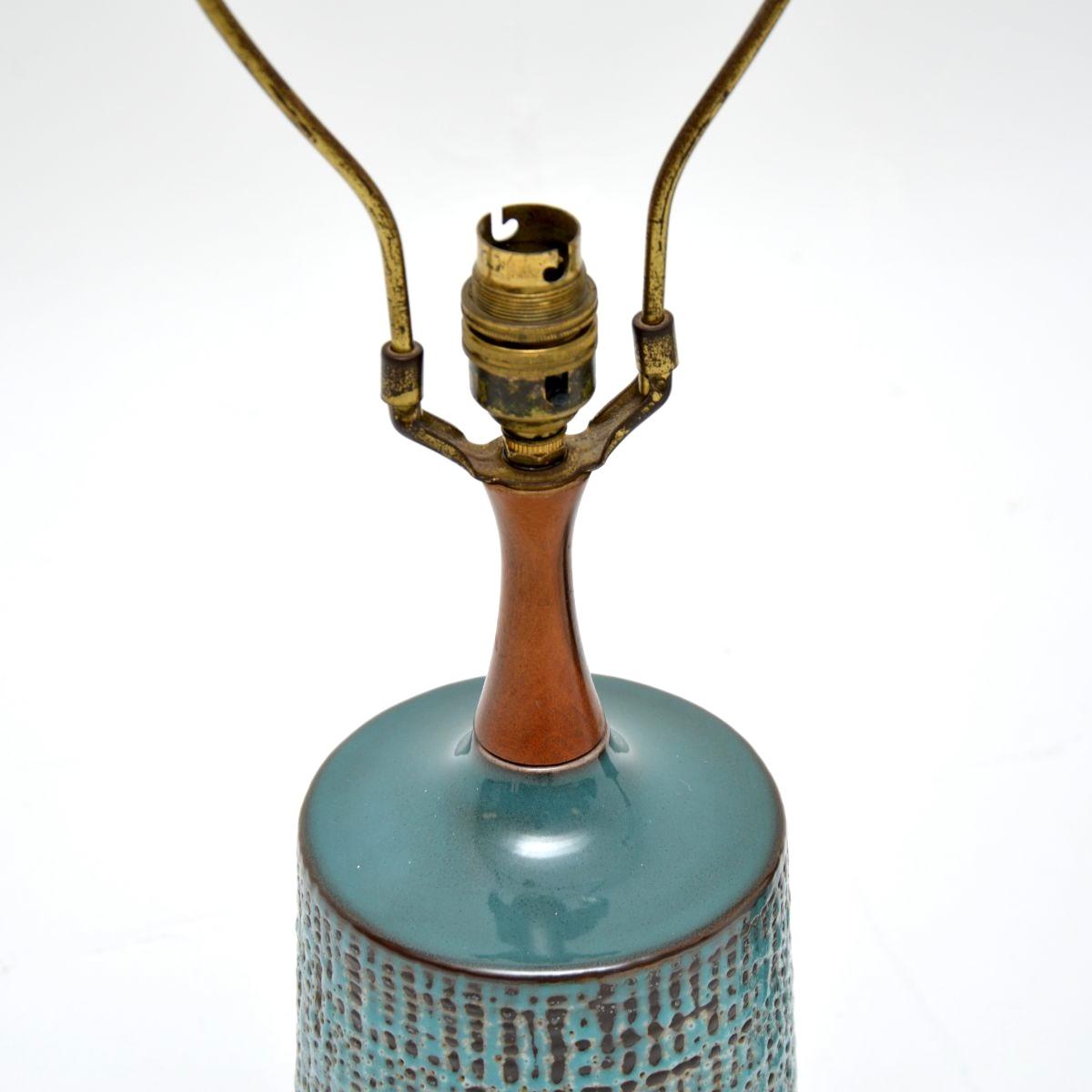 Céramique Paire de lampes de table en céramique suédoise vintage en vente