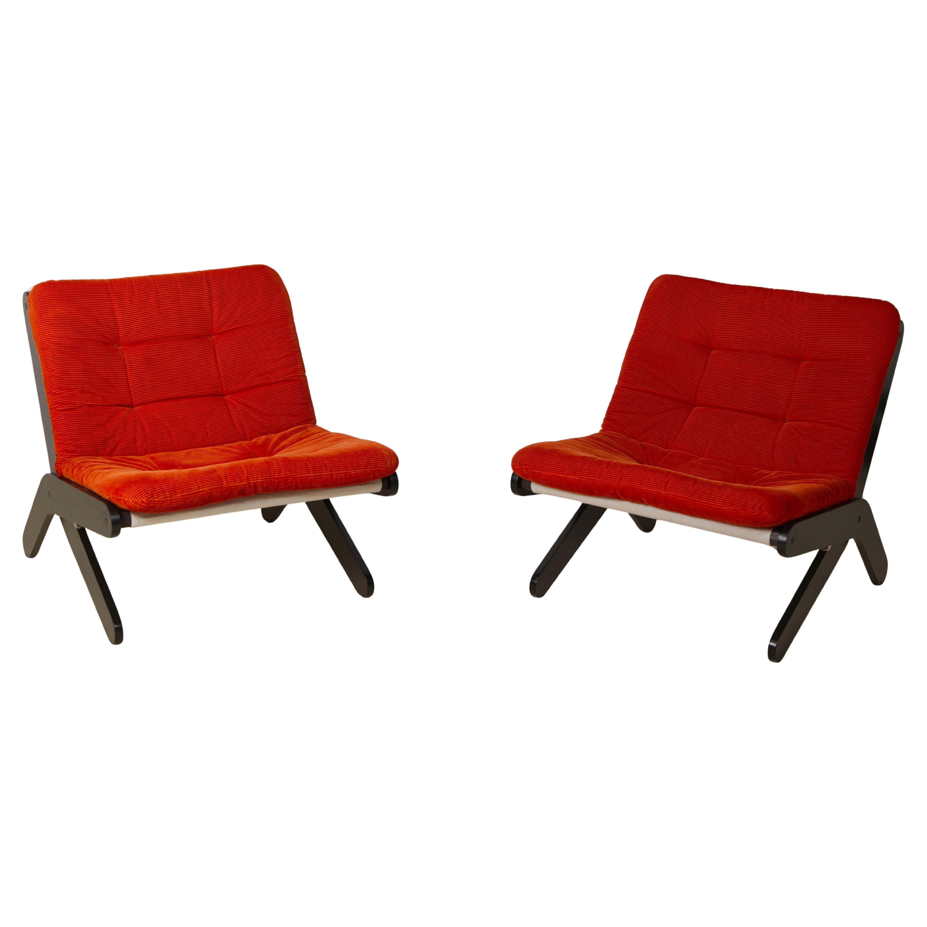 Paar schwedische Kord-Loungesessel, 1970er Jahre im Angebot