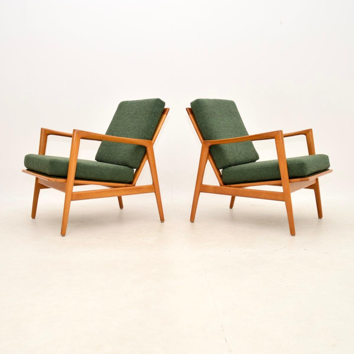 Mid-Century Modern Pair of Vintage Swedish Oak Armchairs For Sale