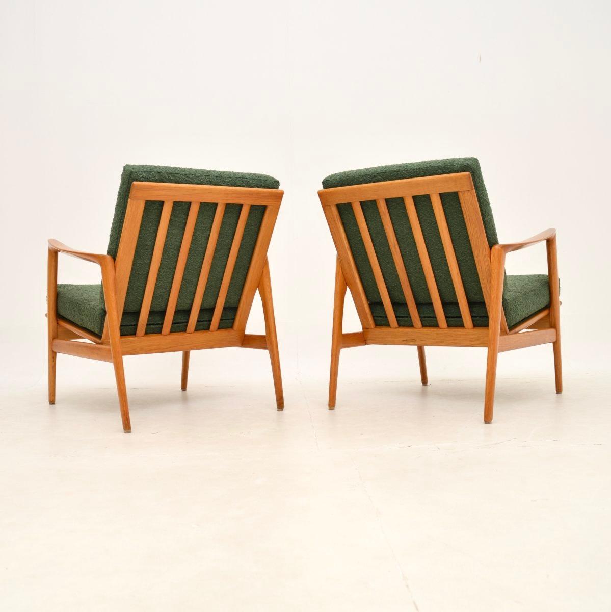 Pair of Vintage Swedish Oak Armchairs In Good Condition For Sale In London, GB