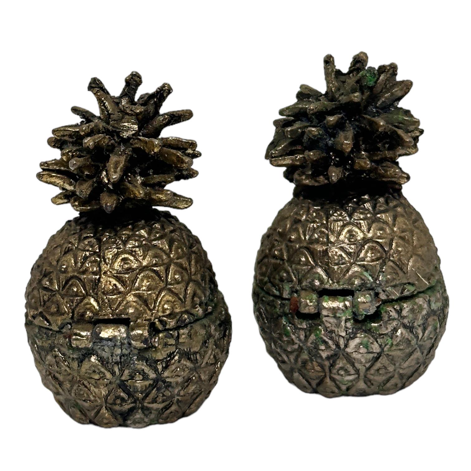 Pair of Vintage Sweetener Pill Boxes Pineapple Design, Italy 1960s In Good Condition For Sale In Nuernberg, DE